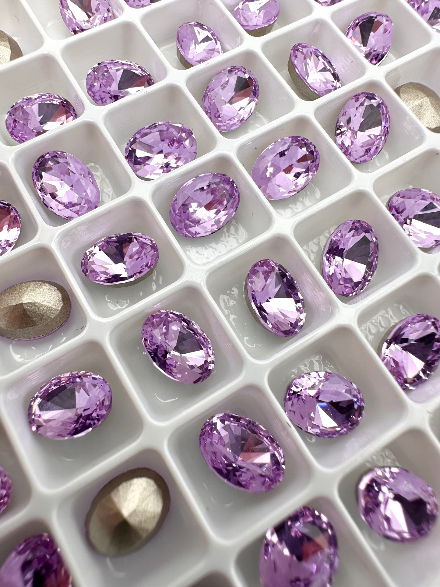 Luxe 6x8mm Small Oval Shape Foiled Pointed Back Rhinestones for Nails Arts and DIY