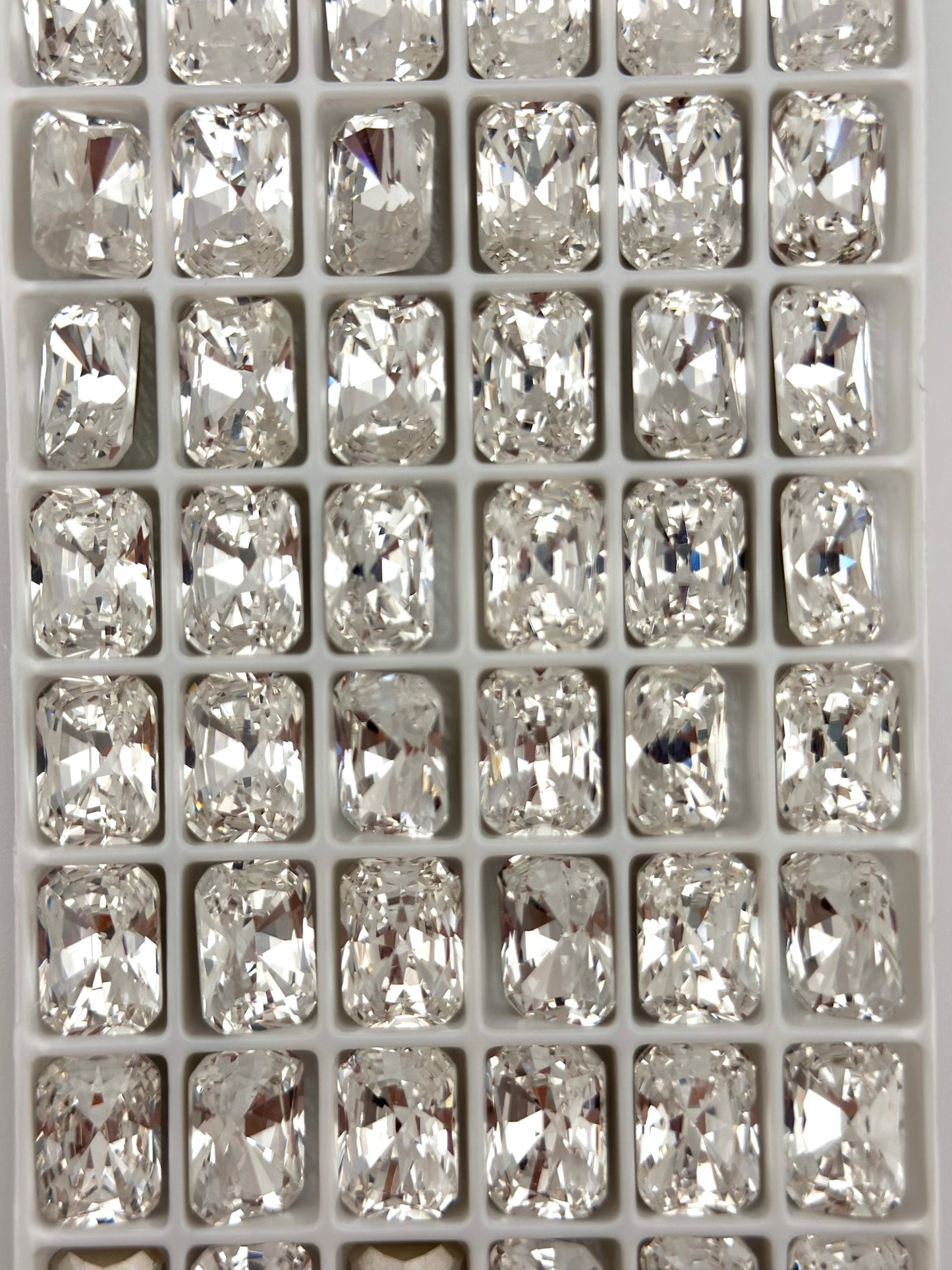 Luxe 10*14mm Large Rectangle Shape Foiled Pointed Back Rhinestones for Nails Arts and DIY
