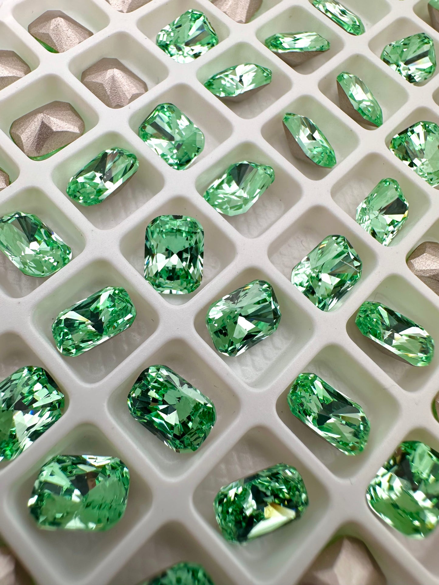 Luxe 6x8mm Small Rectangle Shape Foiled Pointed Back Rhinestones for Nails Arts and DIY