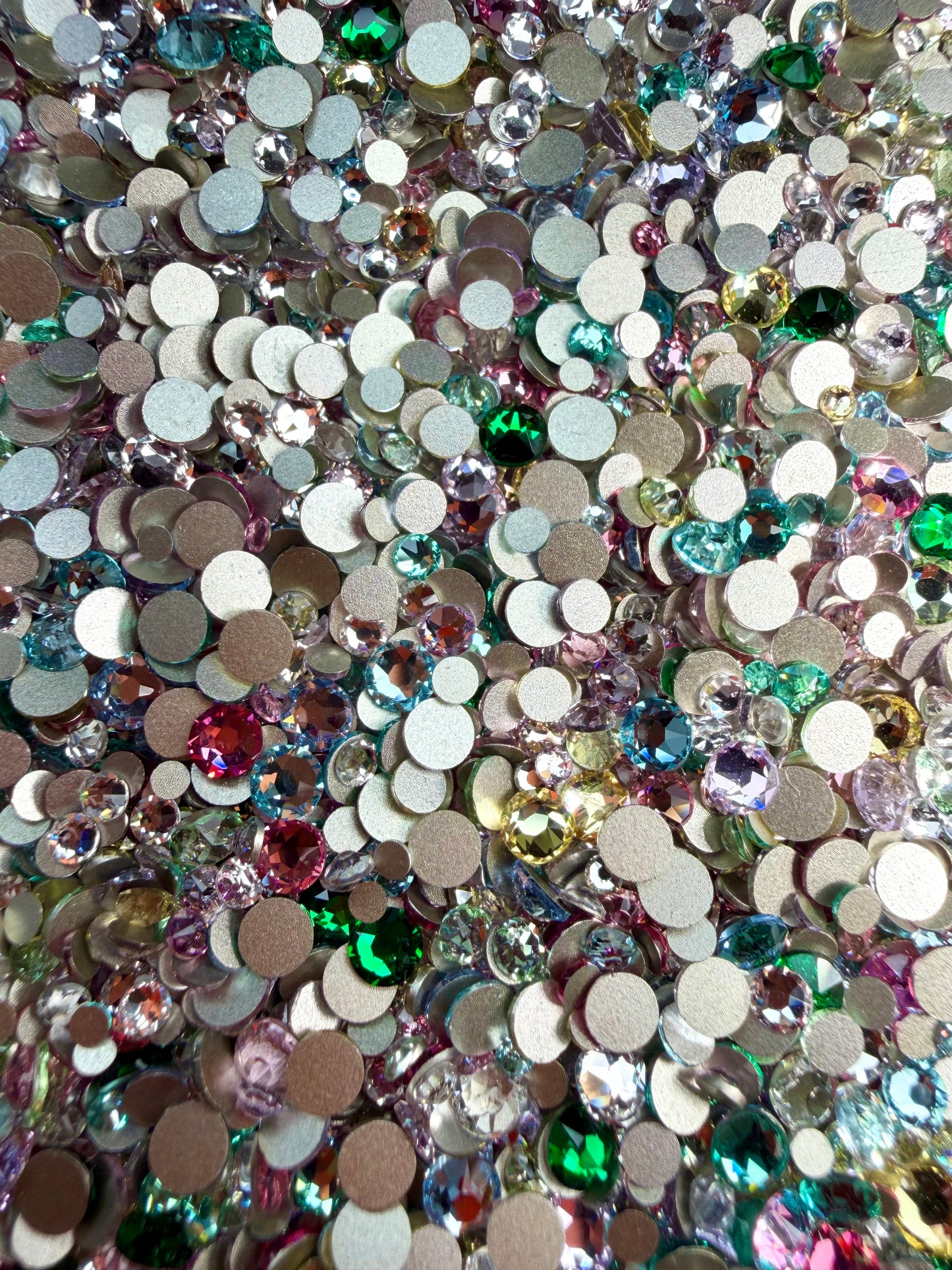 Luxe Mix Size Flat Back Crystal Glass Rhinestones for Nails Arts and DIY