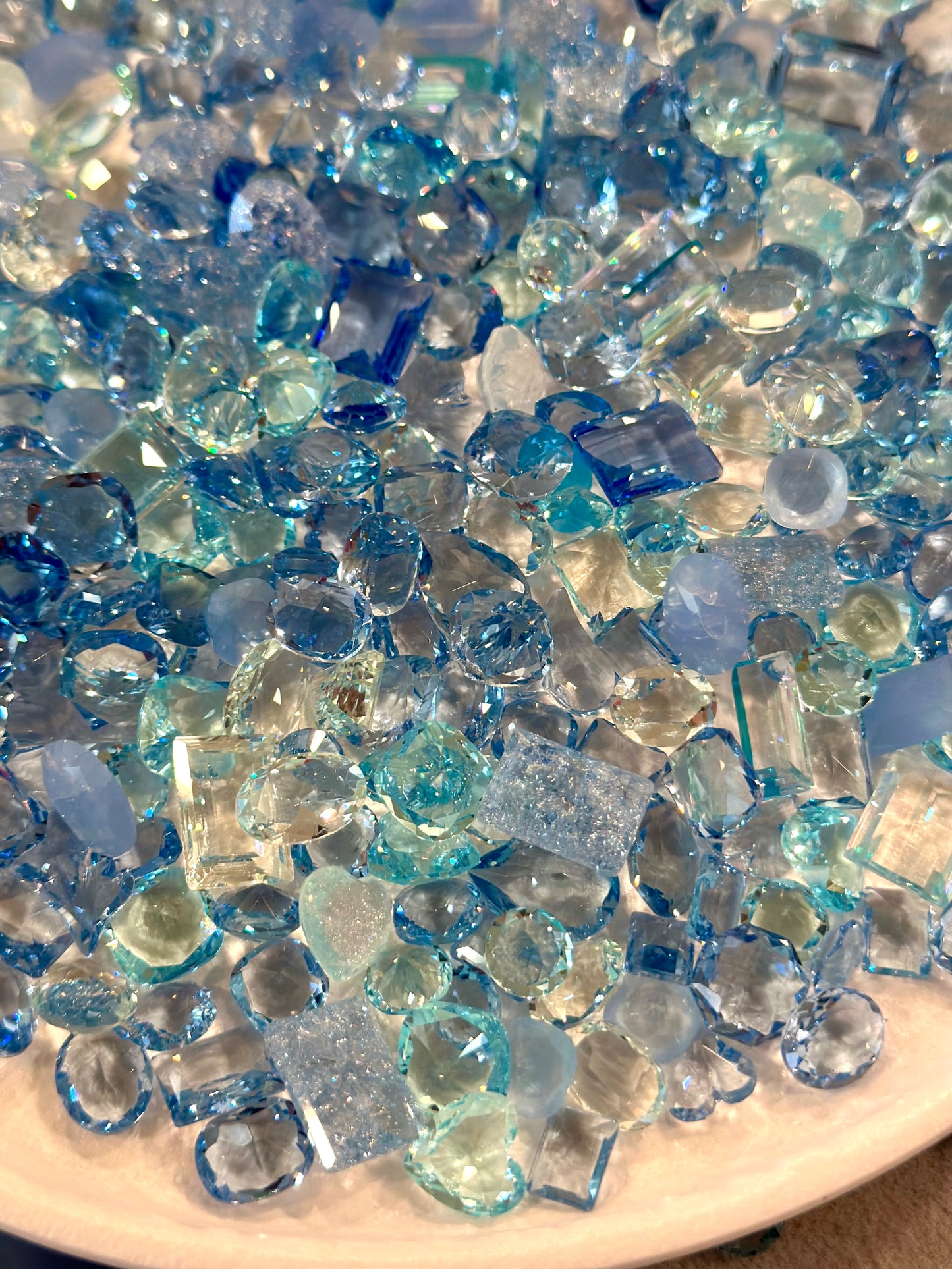 Ocean Frost Mixed Pointed Back Crystal Glass Rhinestones for Nails Arts and DIY