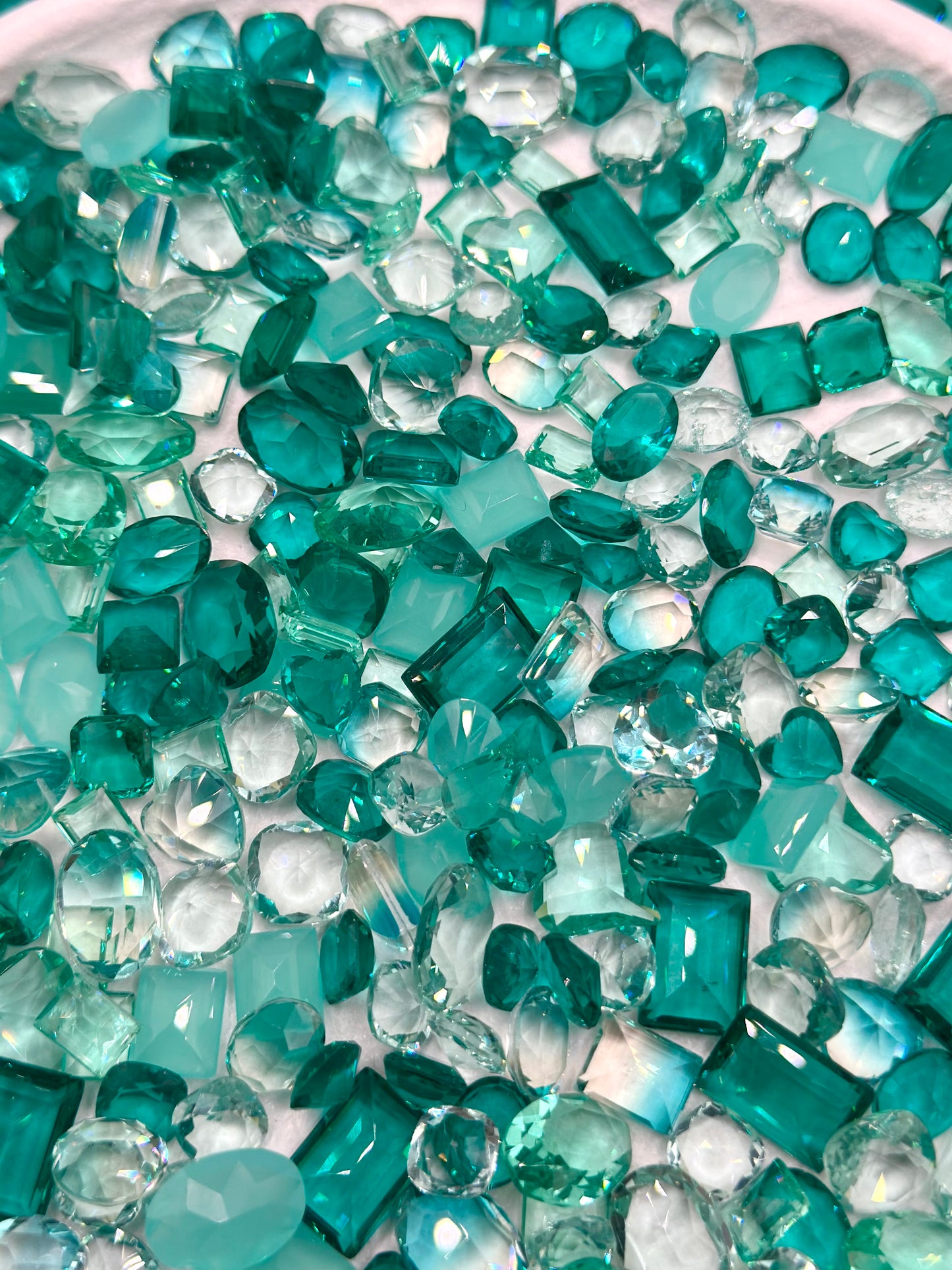 Luxe Paraiba Green Mixed Pointed Back Crystal Glass Rhinestones for Nails Arts and DIY