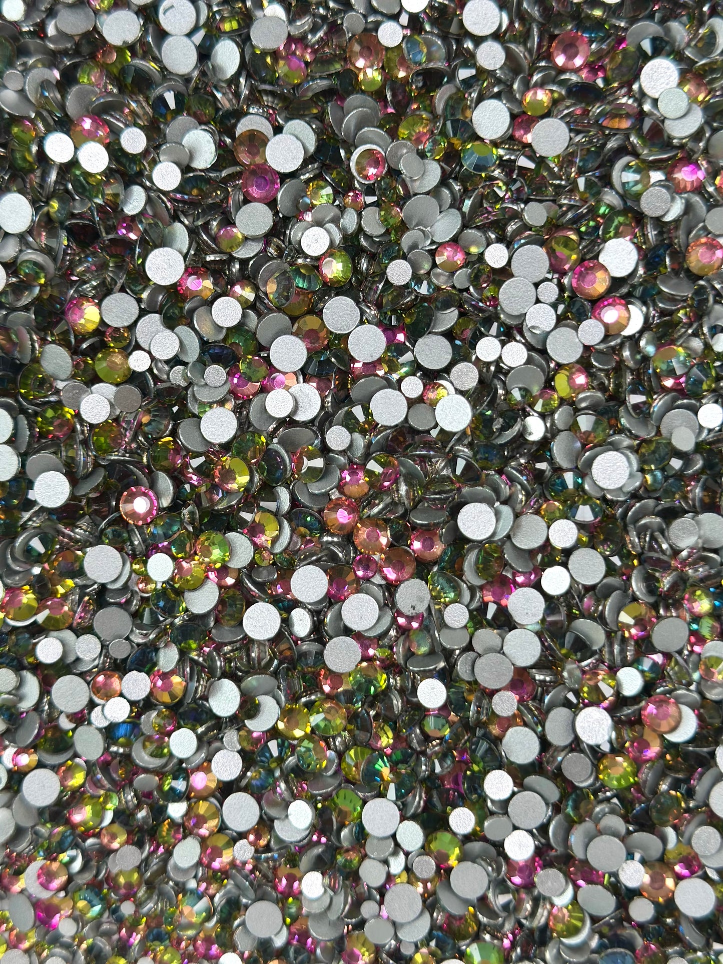 Mixed Sizes (SS6–SS20) Flat Back Round Glass Rhinestones