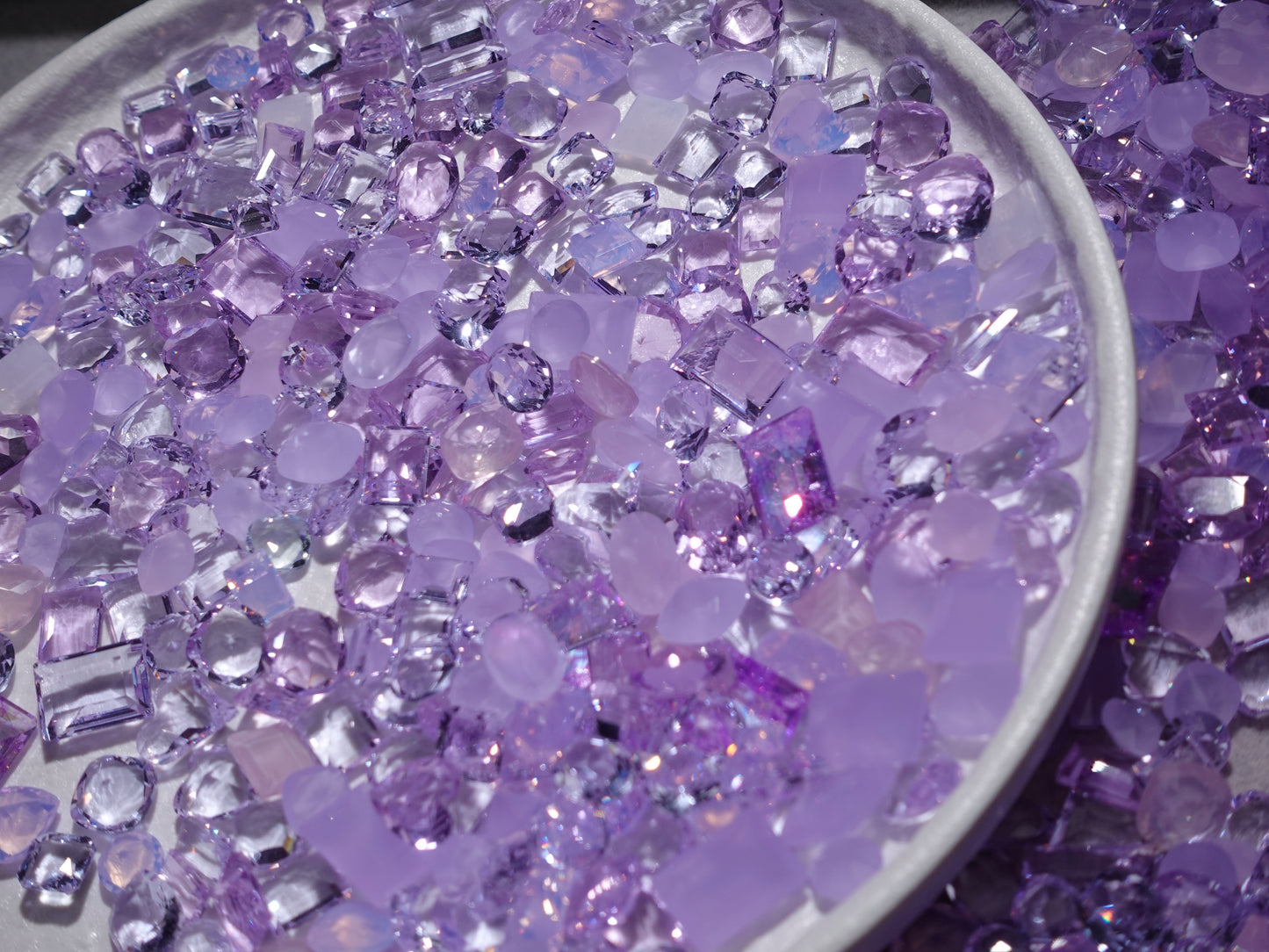 Luxe Purple Mixed Pointed Back Crystal Glass Rhinestones for Nails Art and DIY