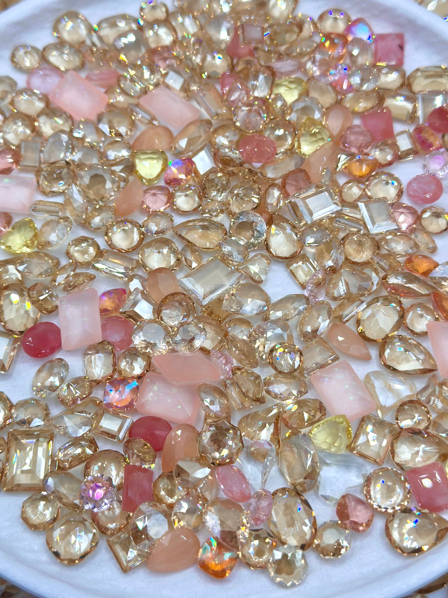 Shimmering Champagne Mixed Pointed Back Crystal Glass Rhinestones for Nails Arts and DIY