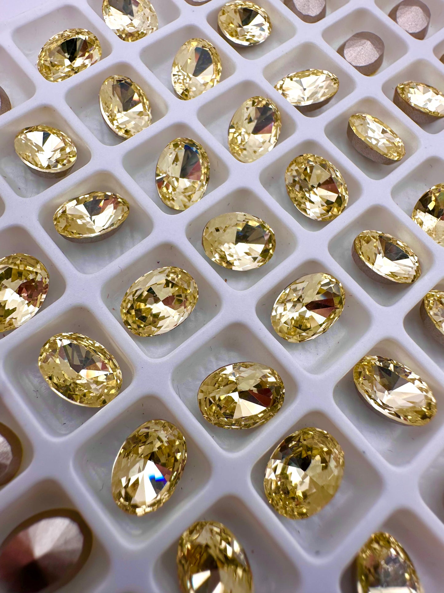 Luxe 6x8mm Small Oval Shape Foiled Pointed Back Rhinestones for Nails Arts and DIY
