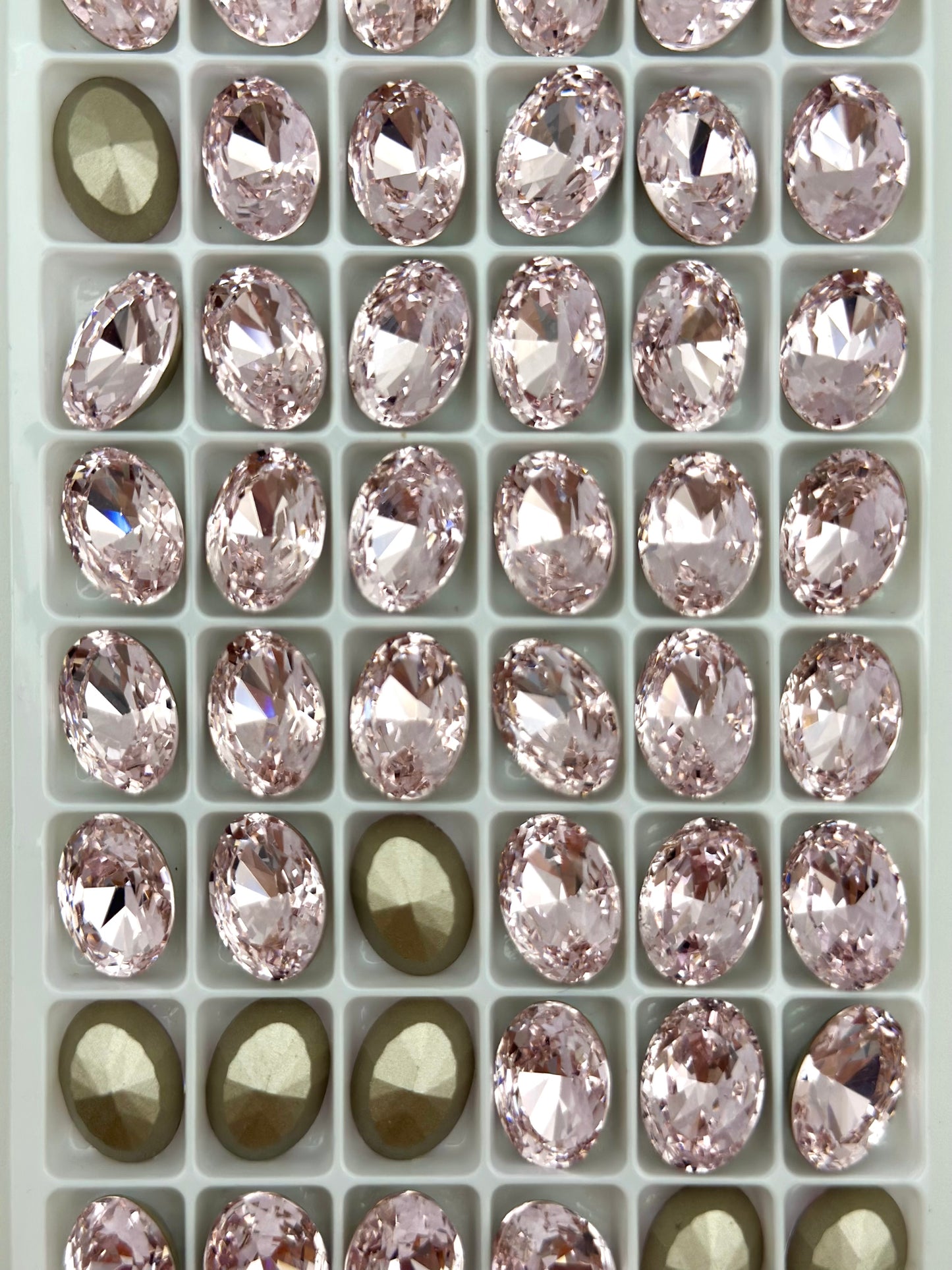 Luxe 10*14mm Large Oval Shape Foiled Pointed Back Rhinestones for Nails Arts and DIY