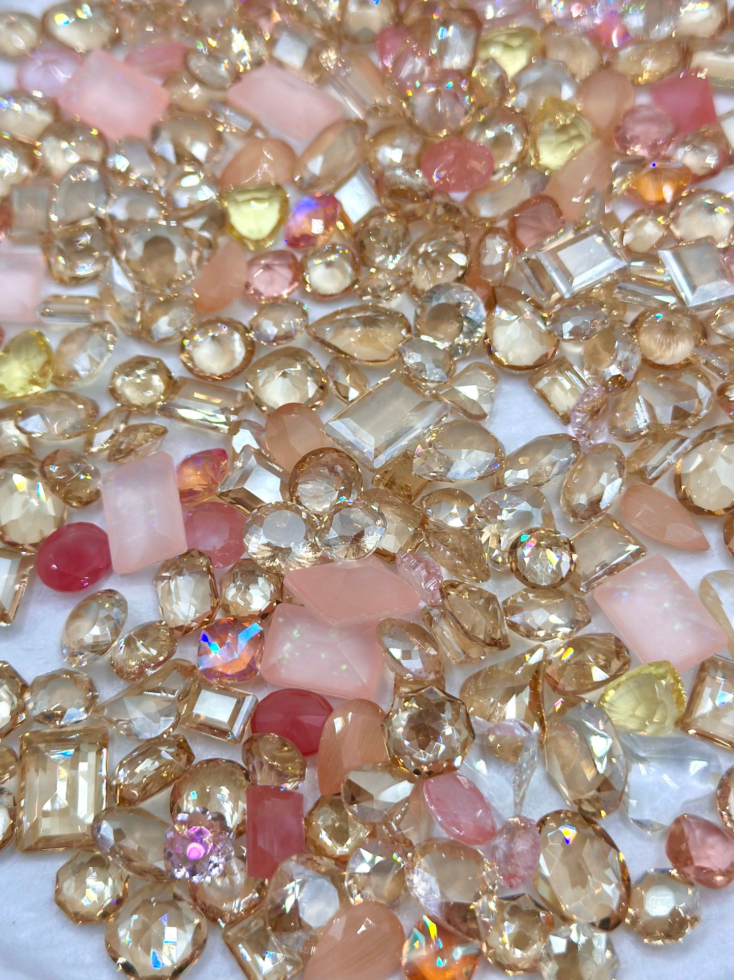 Shimmering Champagne Mixed Pointed Back Crystal Glass Rhinestones for Nails Arts and DIY