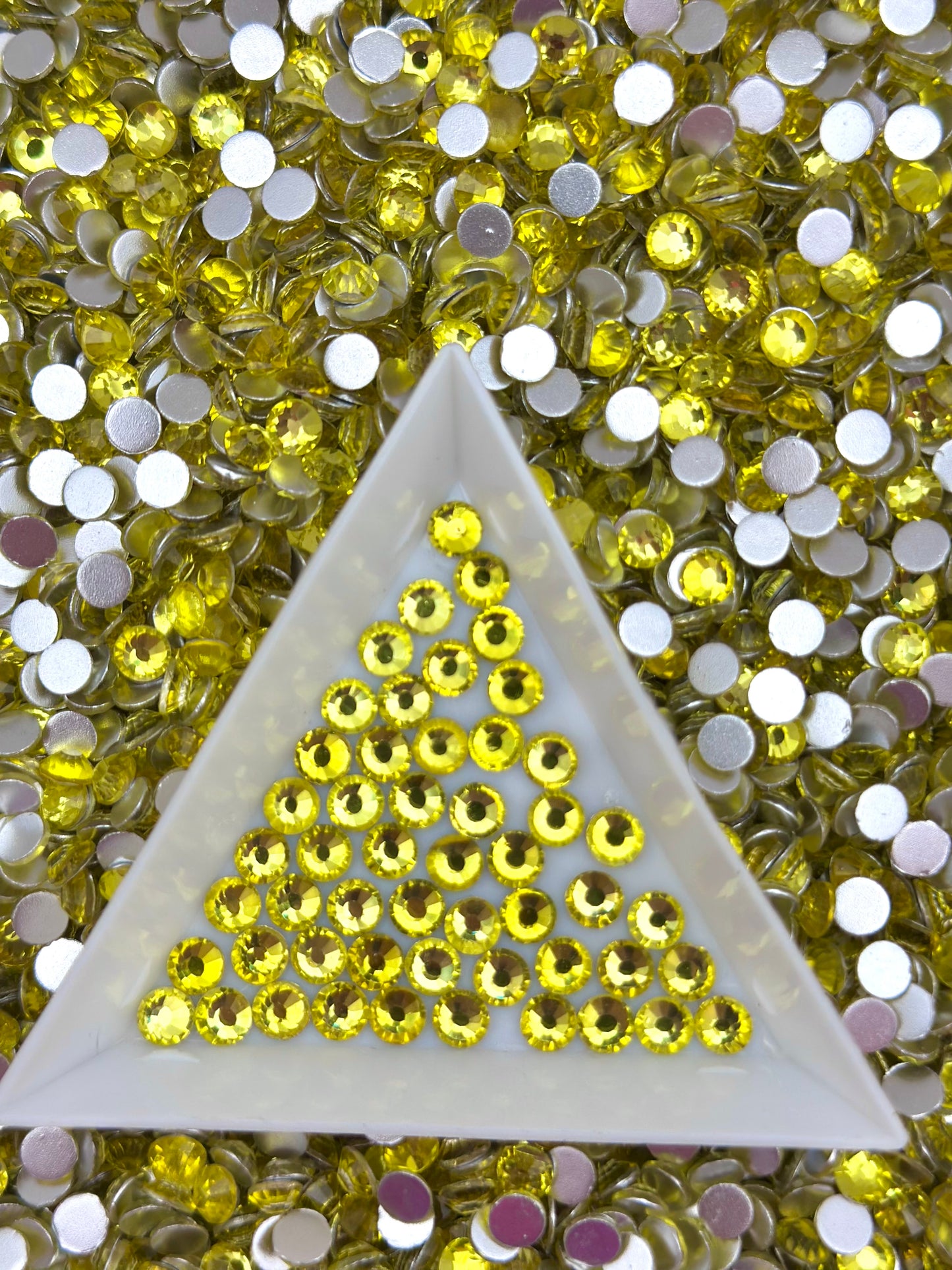 Flat Back Round Glass Rhinestones (No.14 - No.28) | Multiple Colors & Sizes (SS10-SS20)