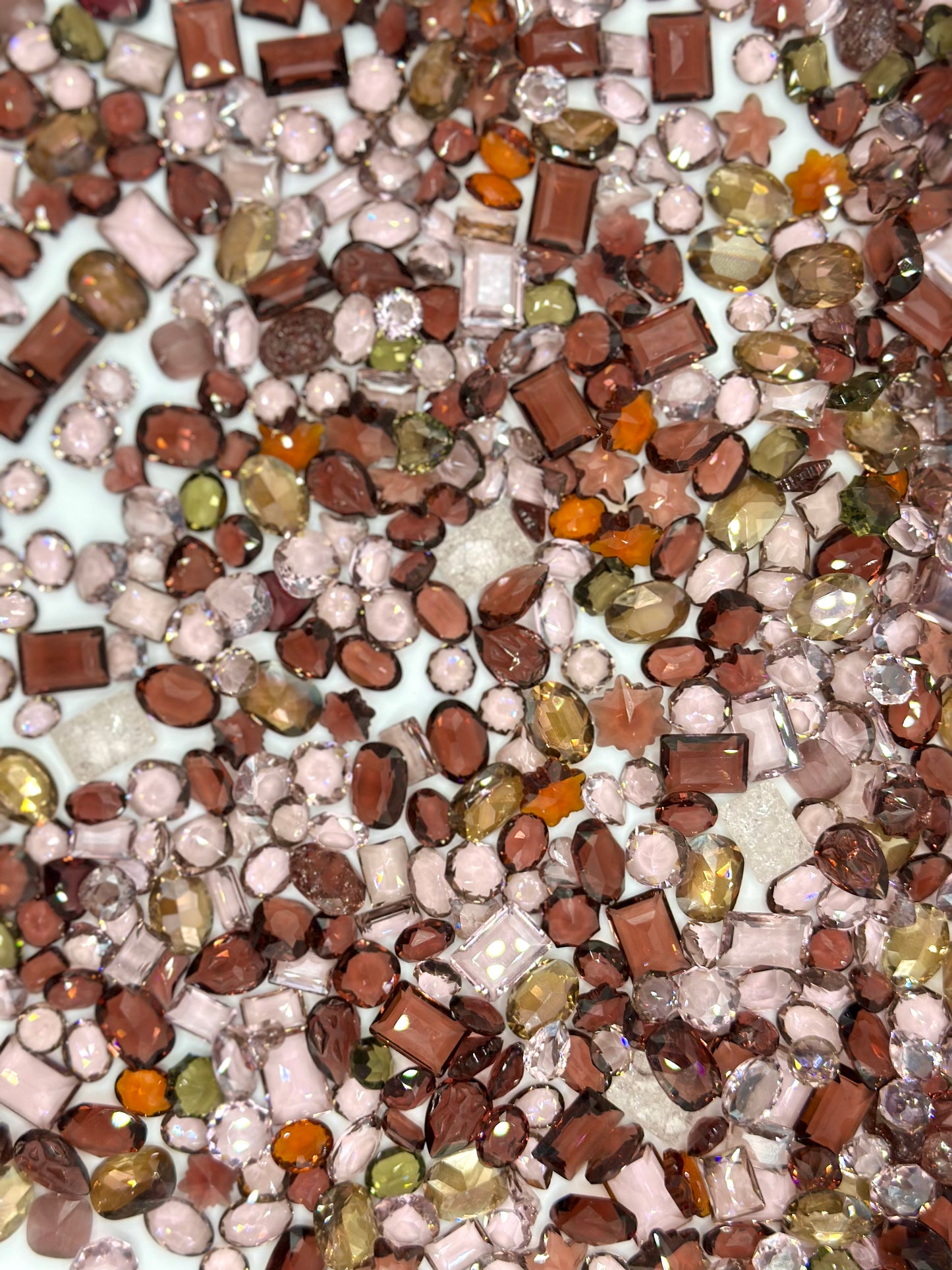 Caramel Dust Mixed Pointed Back Crystal Glass Rhinestones for Nails Arts and DIY