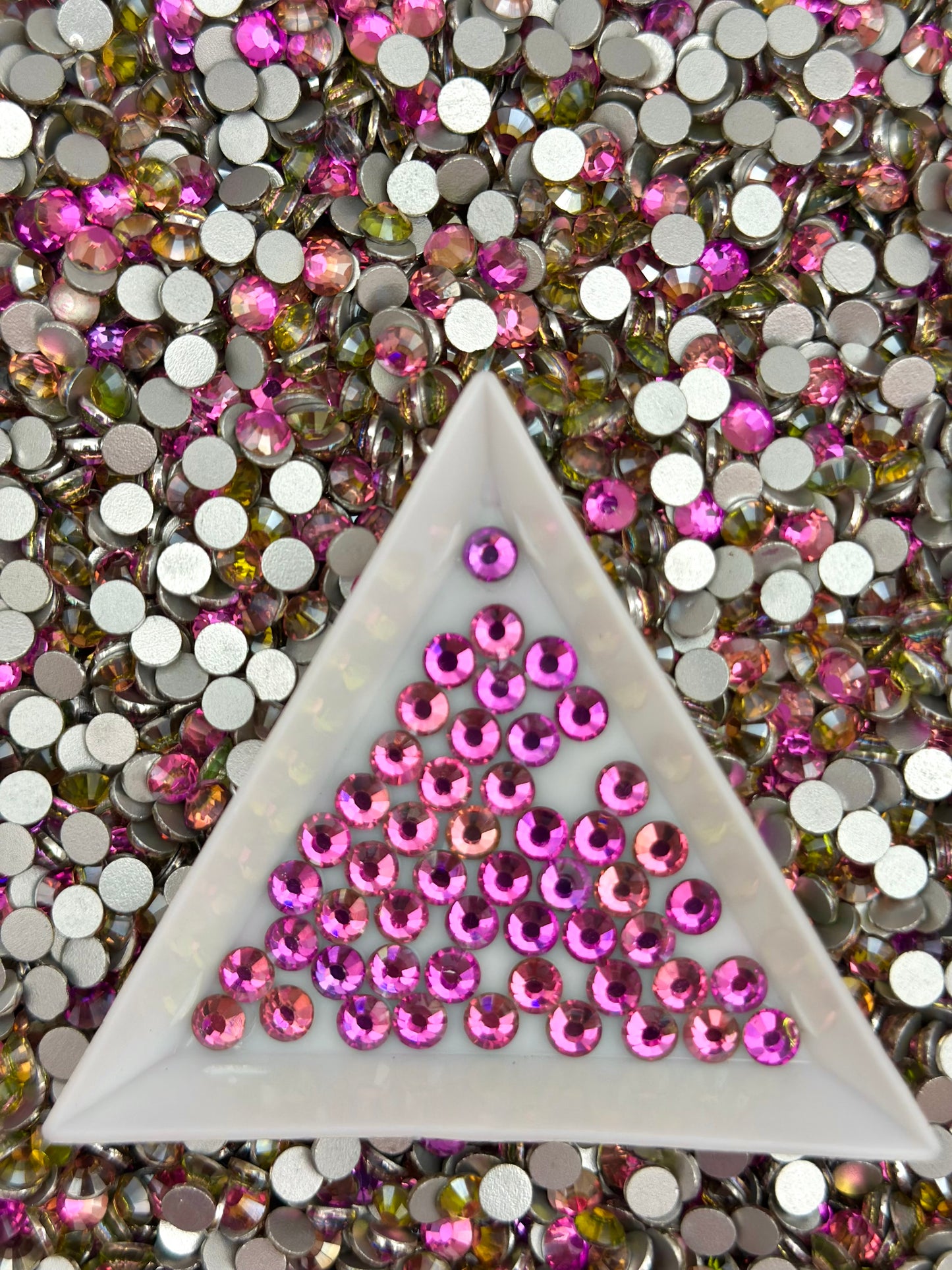 Flat Back Round Glass Rhinestones (No.14 - No.28) | Multiple Colors & Sizes (SS10-SS20)