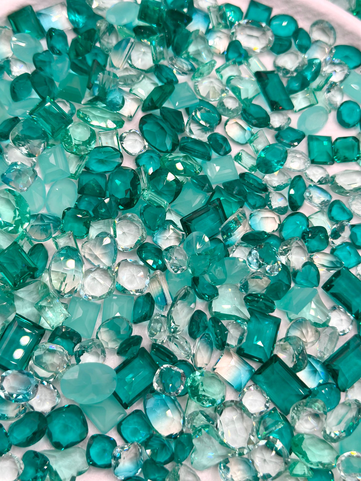 Luxe Paraiba Green Mixed Pointed Back Crystal Glass Rhinestones for Nails Arts and DIY