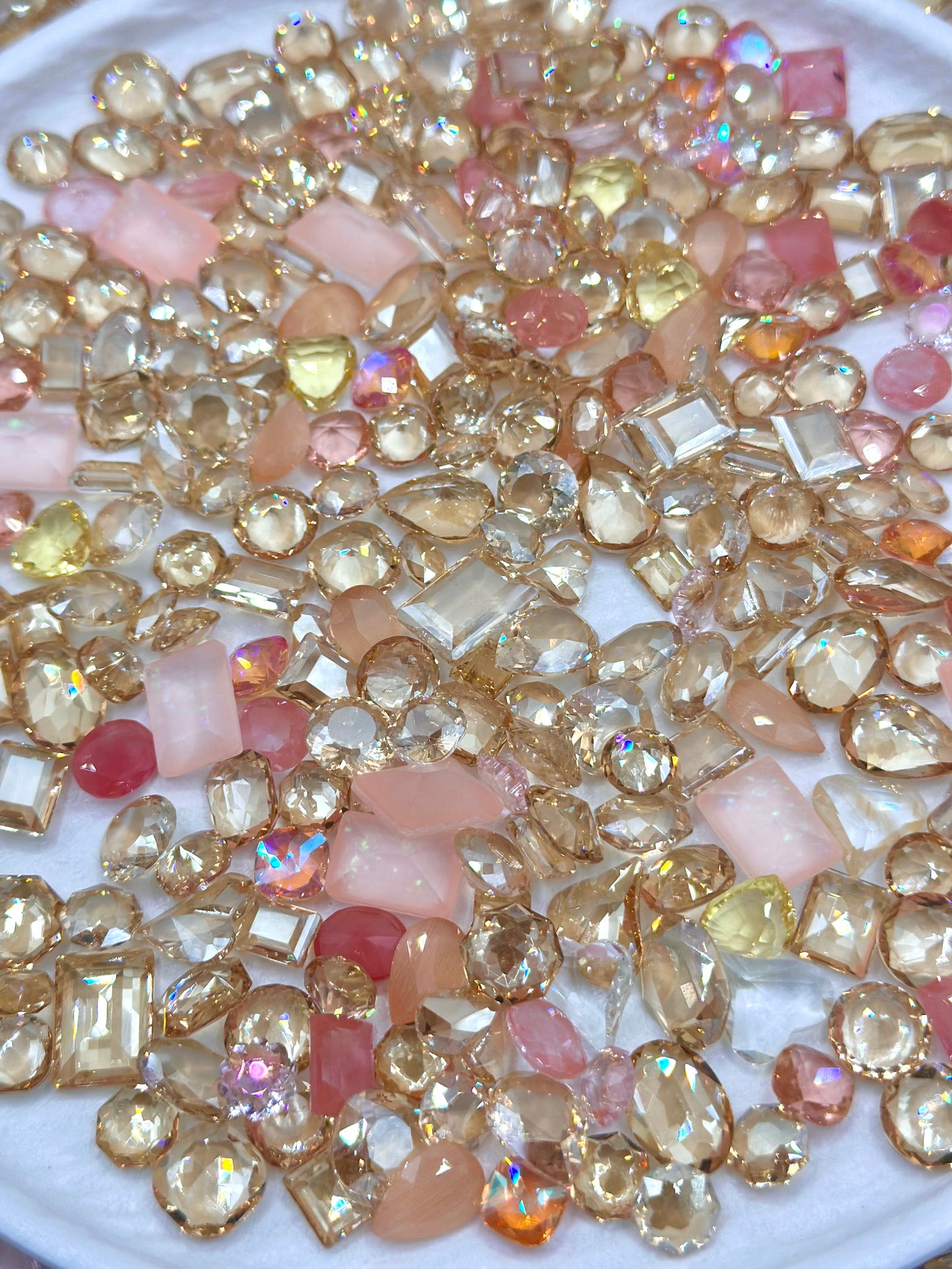 Shimmering Champagne Mixed Pointed Back Crystal Glass Rhinestones for Nails Arts and DIY