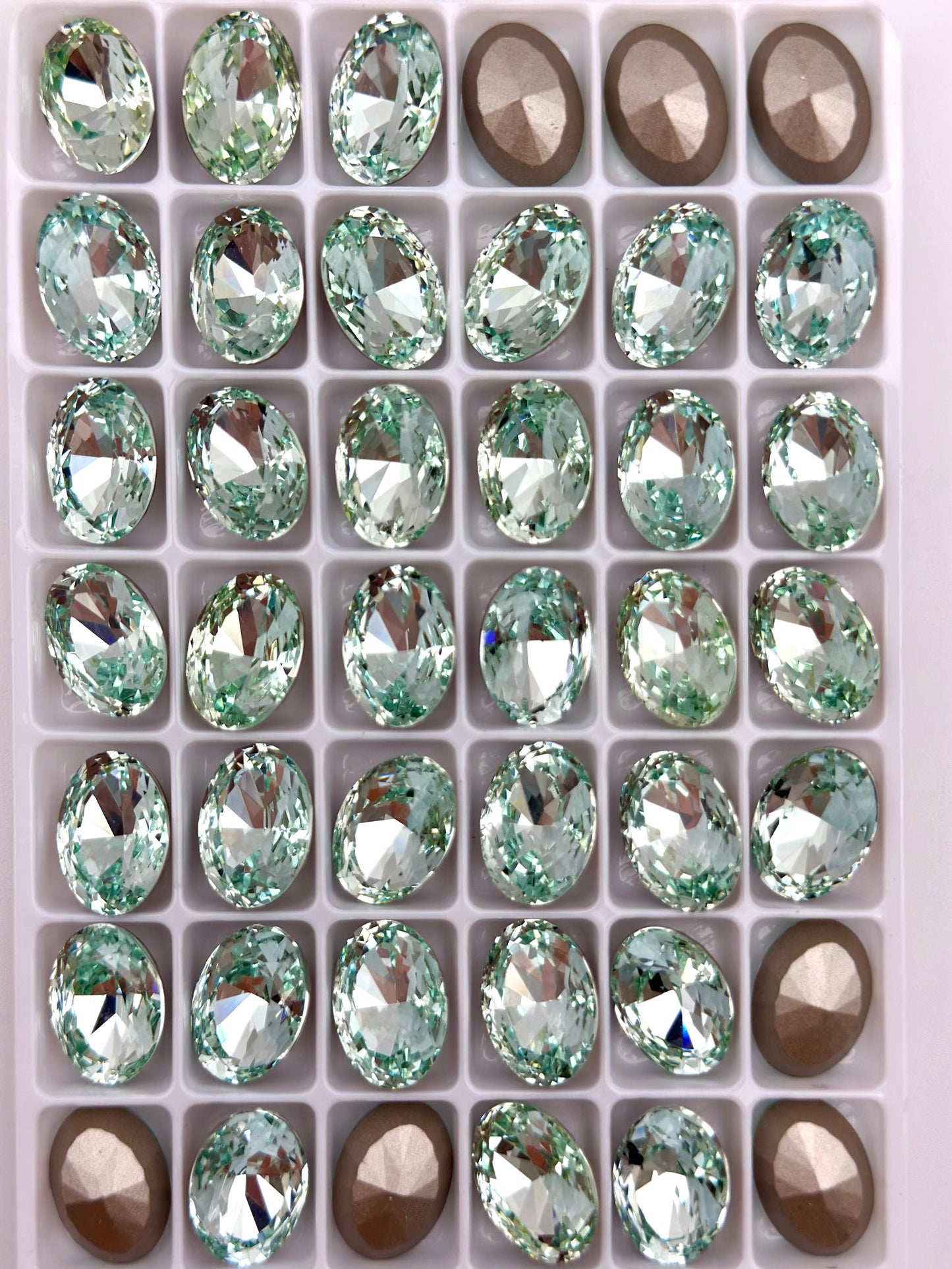 Luxe 10*14mm Large Oval Shape Foiled Pointed Back Rhinestones for Nails Arts and DIY