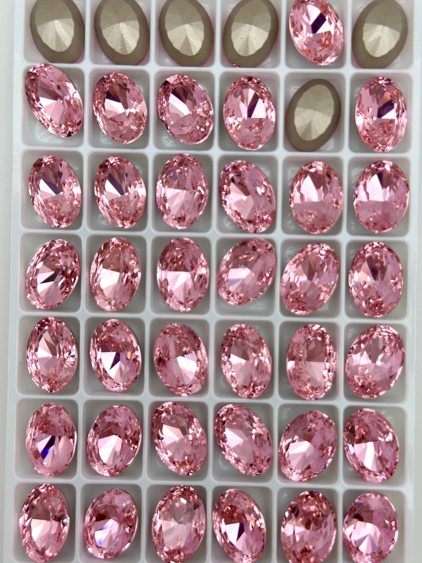 Luxe 10*14mm Large Oval Shape Foiled Pointed Back Rhinestones for Nails Arts and DIY