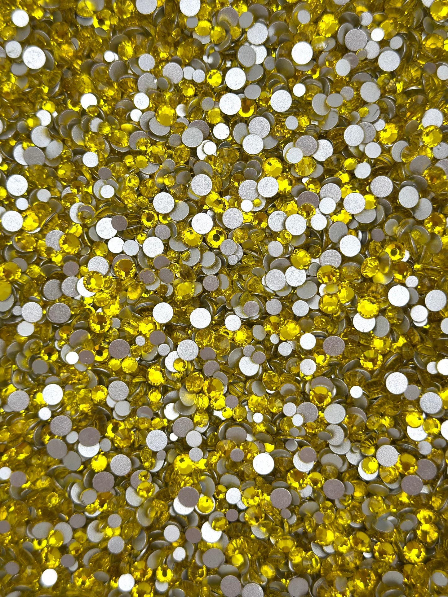 Color No.1-No.25 Mixed Sizes (From SS6 to SS20) Flat Back Round Glass Rhinestones