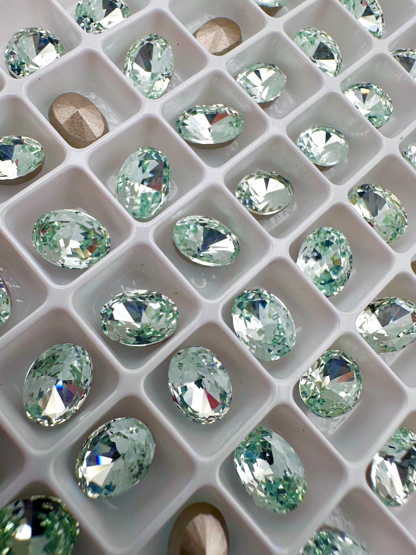 Luxe 6x8mm Small Oval Shape Foiled Pointed Back Rhinestones for Nails Arts and DIY