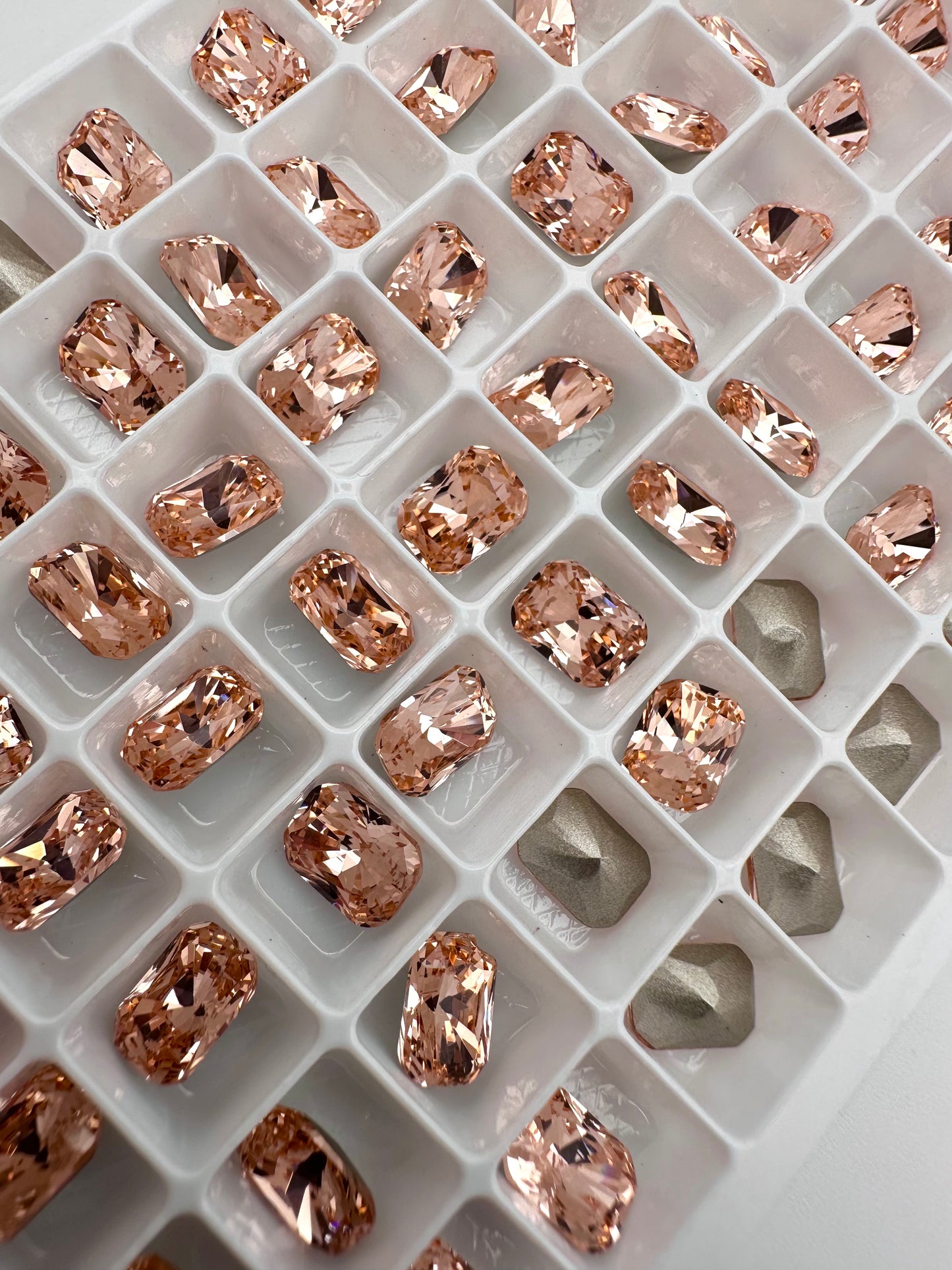 Luxe 6x8mm Small Rectangle Shape Foiled Pointed Back Rhinestones for Nails Arts and DIY