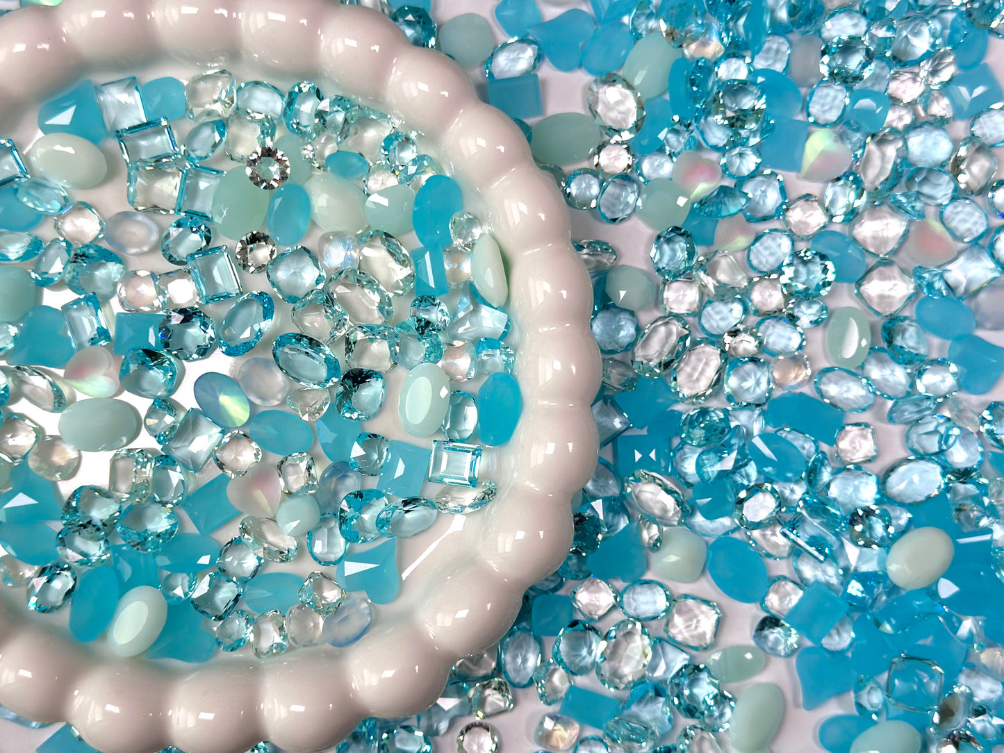 Luxe Icy Sky Mixed Pointed Back Crystal Glass Rhinestones for Nails Arts and DIY