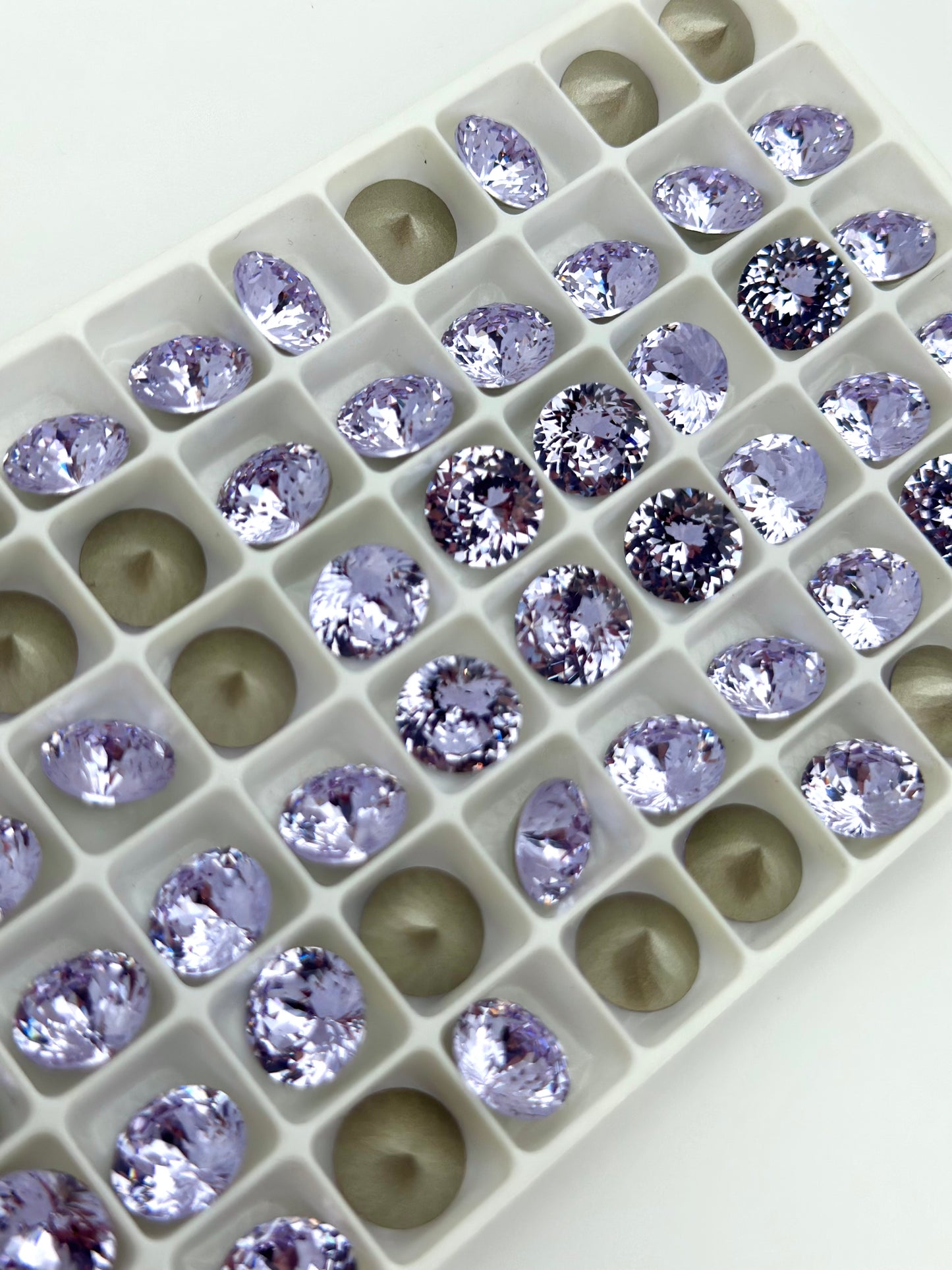 Luxe 10mm Round Shape Foiled Pointed Back Rhinestones for Nails Arts and DIY