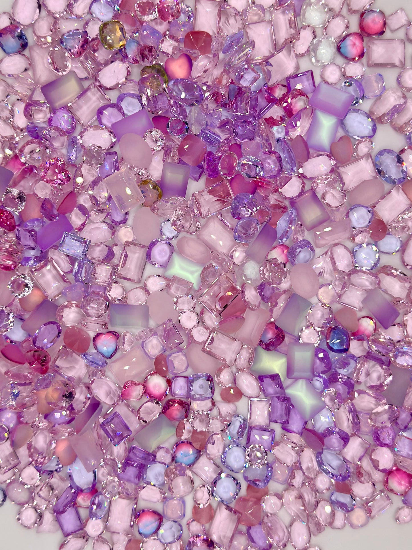 Rosy Lavender Pointed Back Crystal Glass Rhinestones for Nails Arts and DIY