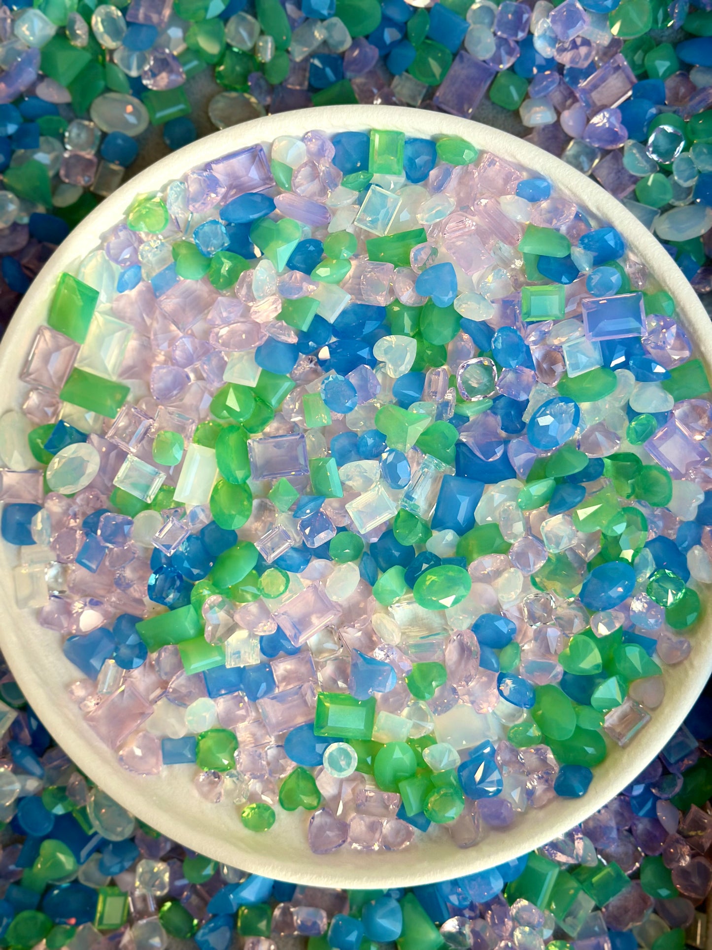 Luxe Opal Mixed Pointed Back Crystal Glass Rhinestones for Nails Arts and DIY