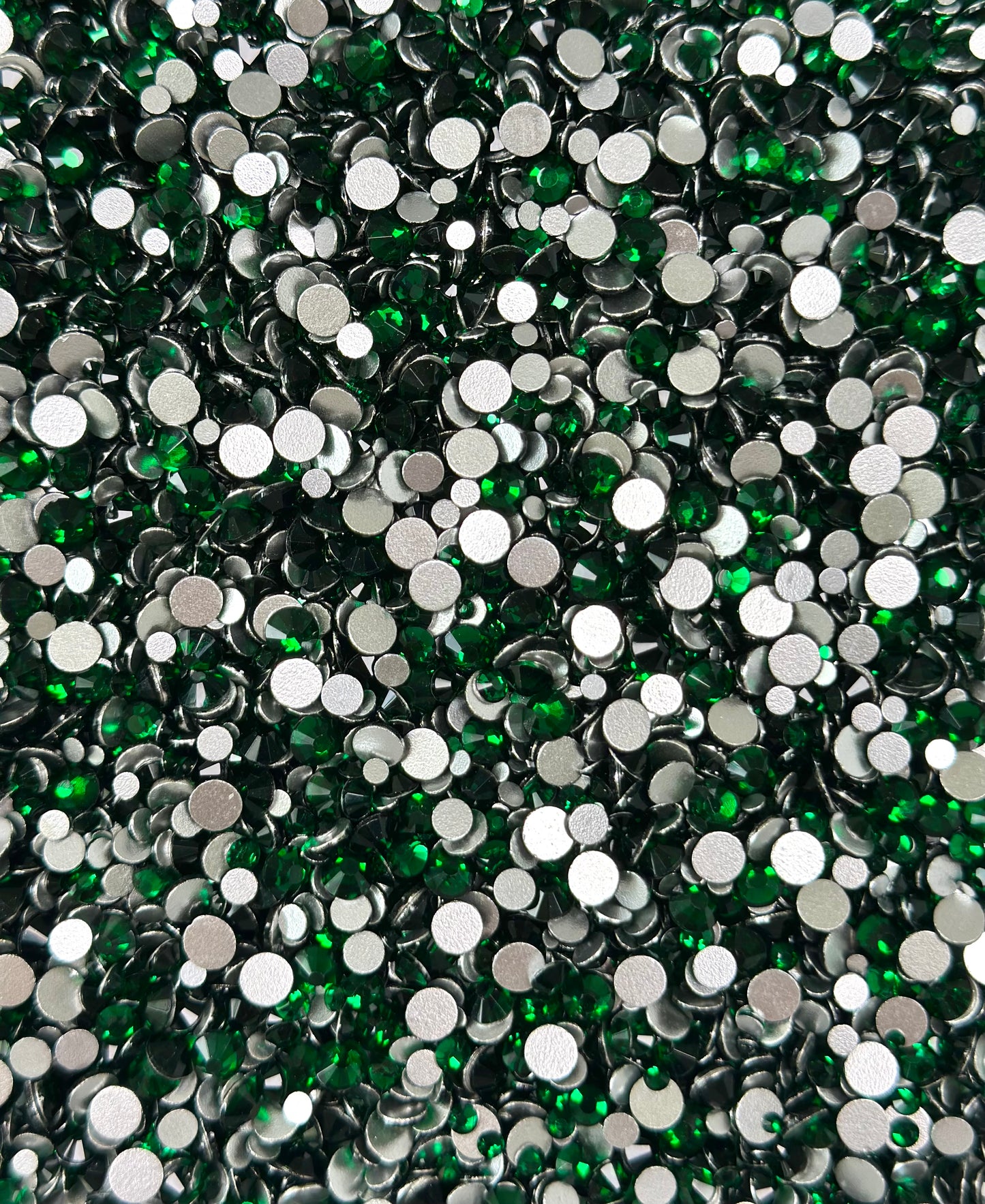 Mixed Sizes (SS6–SS20) Flat Back Round Glass Rhinestones