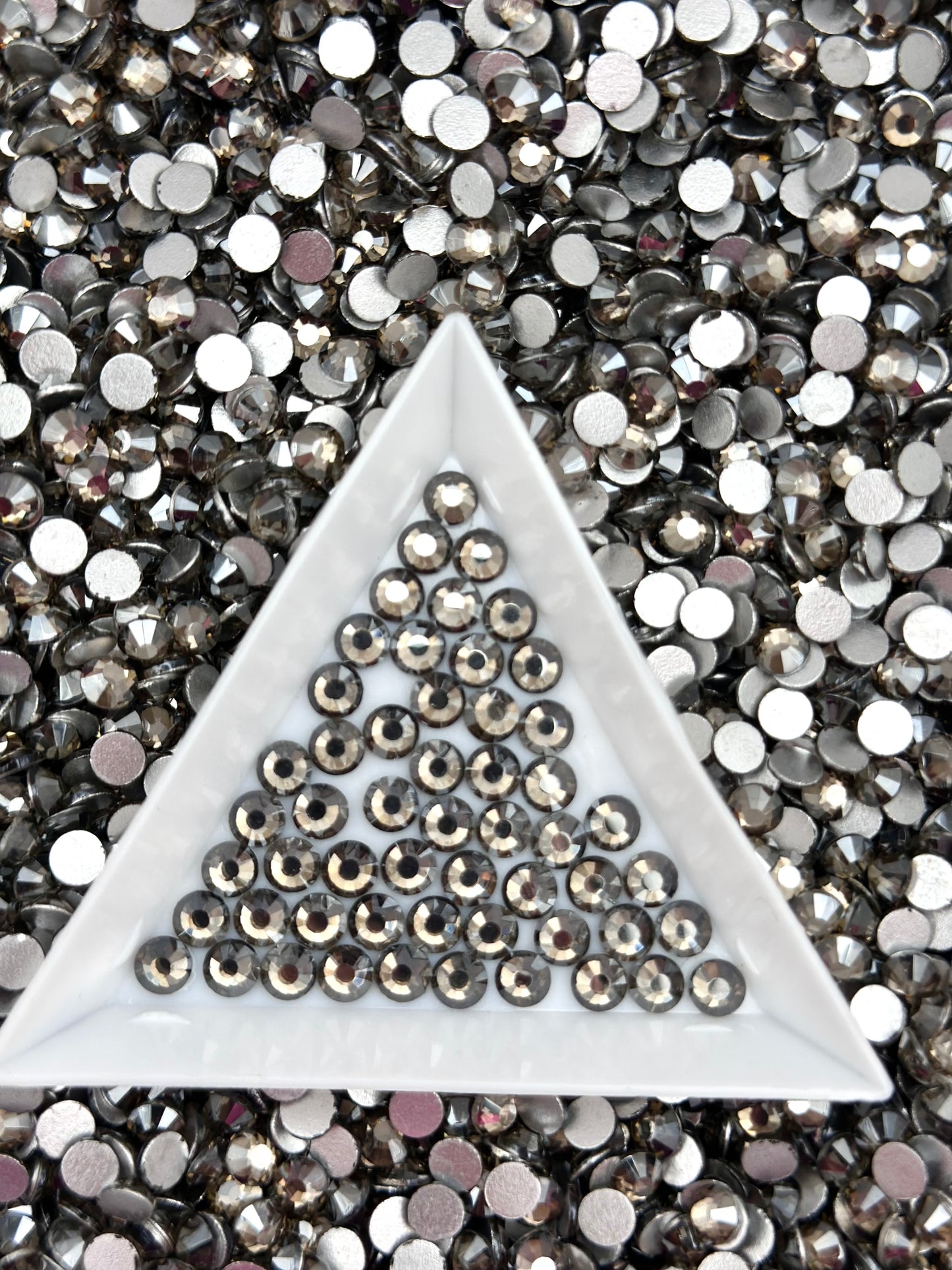 Flat Back Round Glass Rhinestones (No.1 - No.13) | Multiple Colors & Sizes (SS10-SS20)