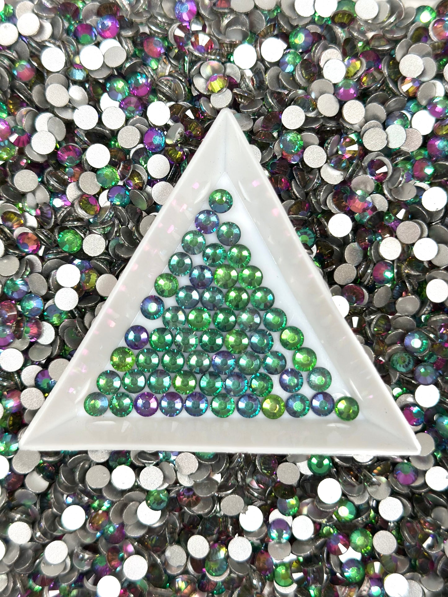 Flat Back Round Glass Rhinestones (No.14 - No.28) | Multiple Colors & Sizes (SS10-SS20)