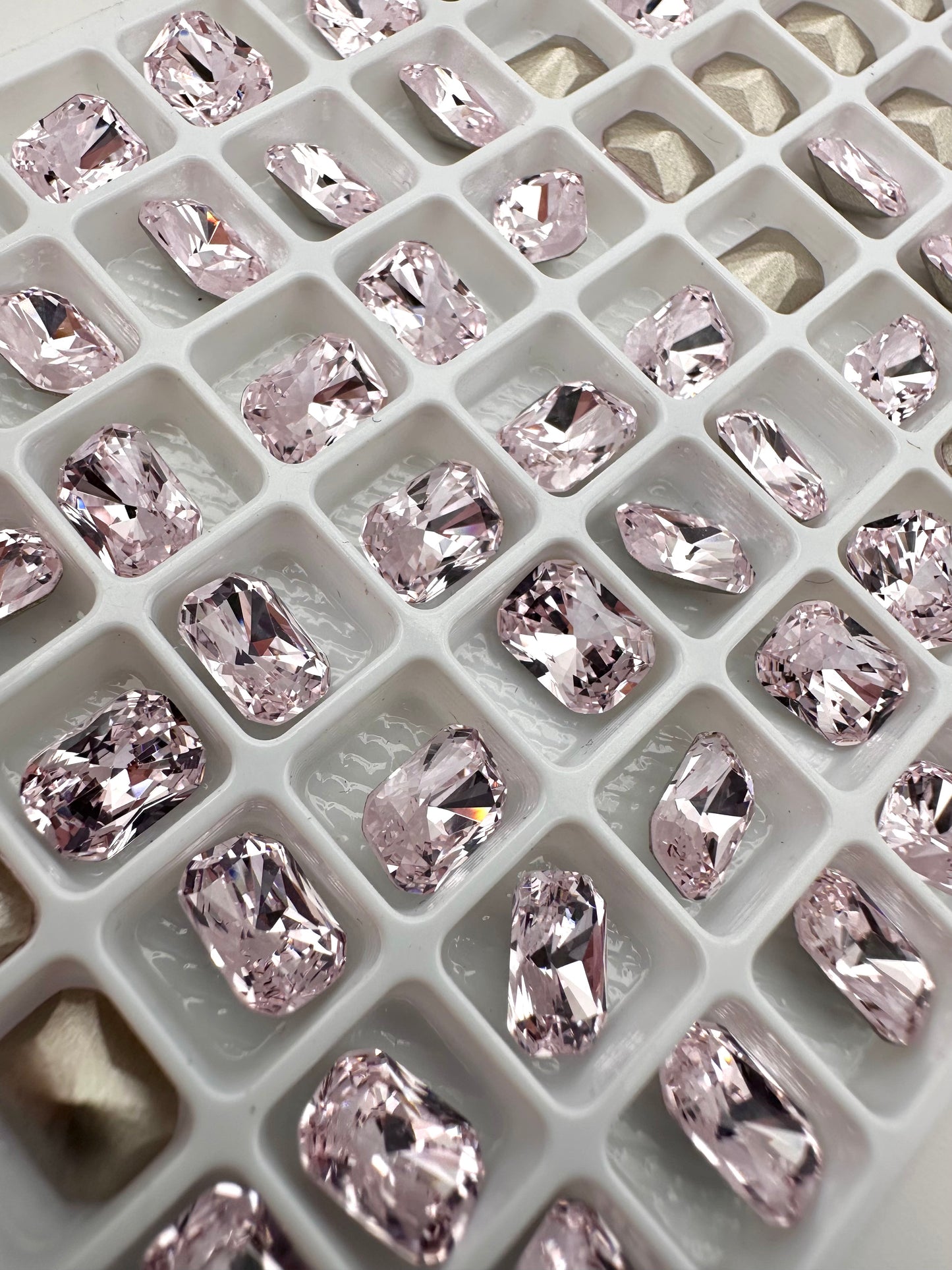 Luxe 6x8mm Small Rectangle Shape Foiled Pointed Back Rhinestones for Nails Arts and DIY