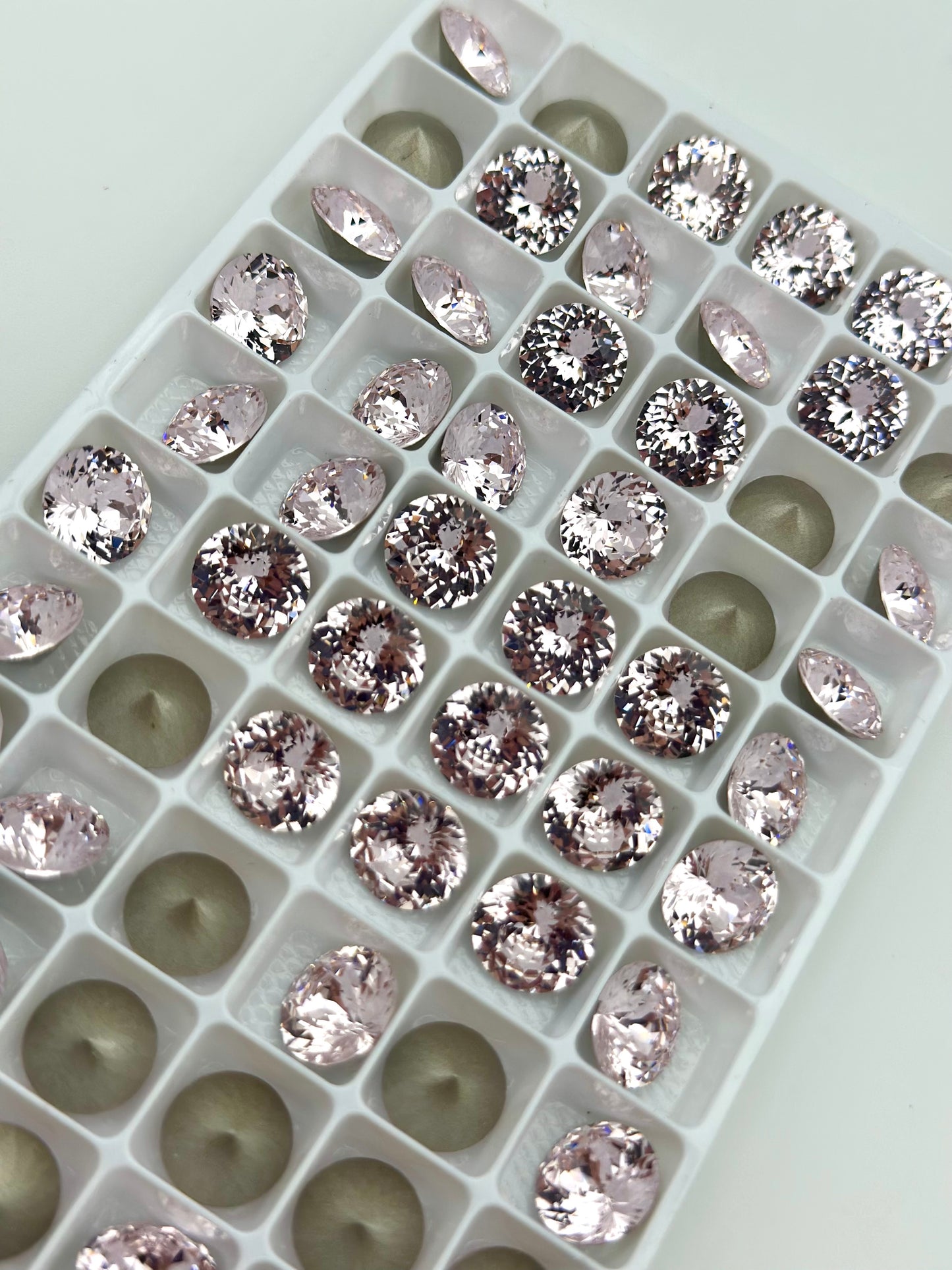Luxe 10mm Round Shape Foiled Pointed Back Rhinestones for Nails Arts and DIY