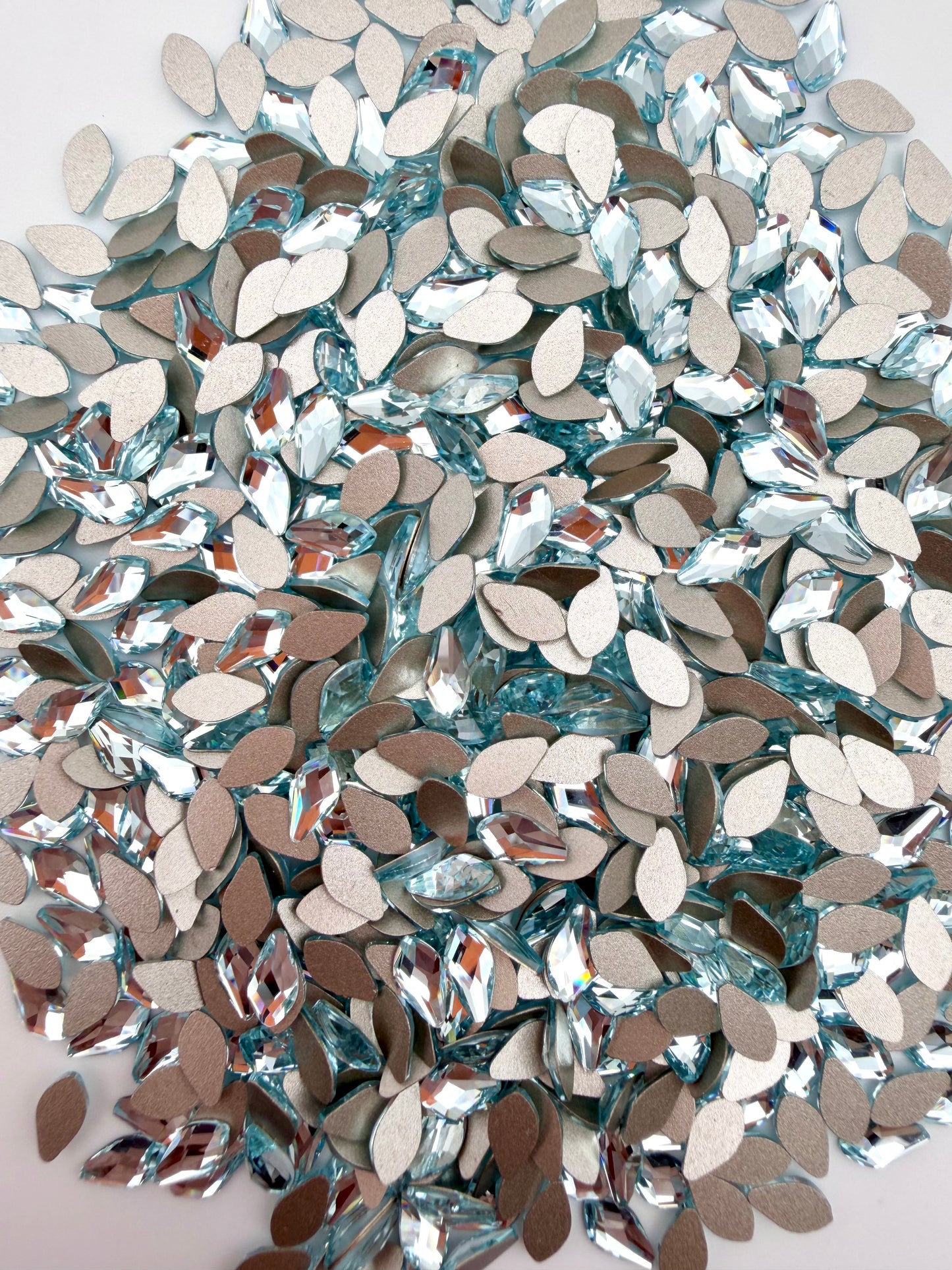 Luxe 4x8mm Leaf Shape Flat Back Crystal Glass Rhinestone