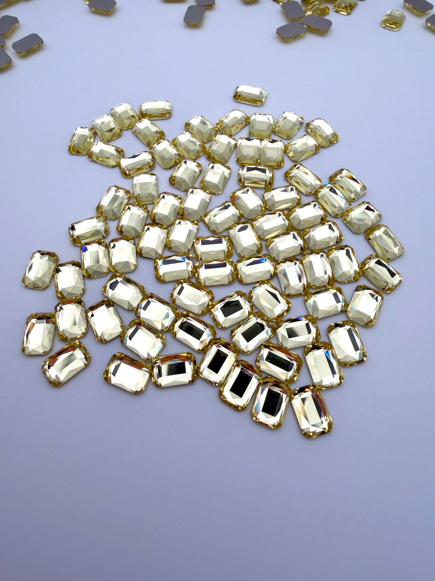 Luxe 5.5x8mm Rounded Rectangle Shape Flat Back Crystal Glass Rhinestone