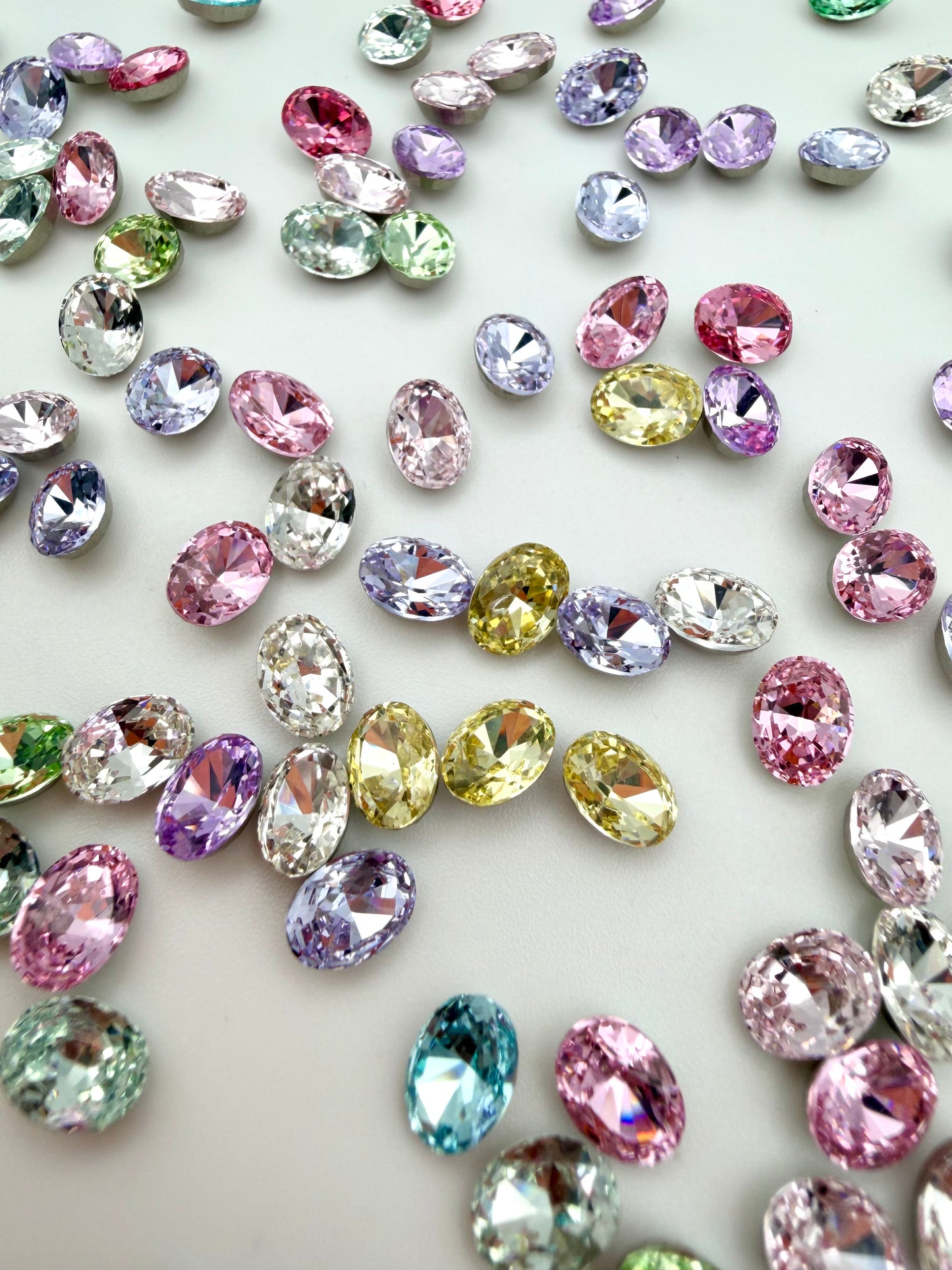 Luxe 6x8mm Small Oval Shape Foiled Pointed Back Rhinestones for Nails Arts and DIY