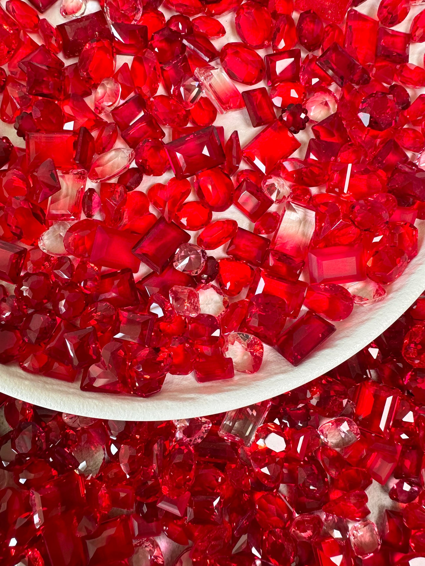 Red Mixed Pointed Back Crystal Glass Rhinestones For Nails Art and DIY