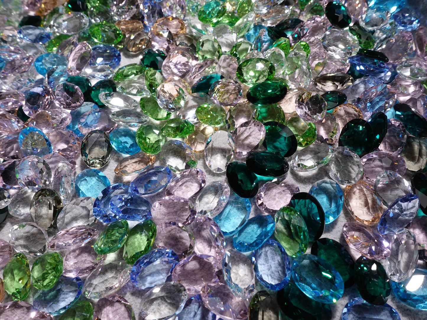 13*18mm Extra Large Oval Mixed Pointed Back Crystal Glass Rhinestones