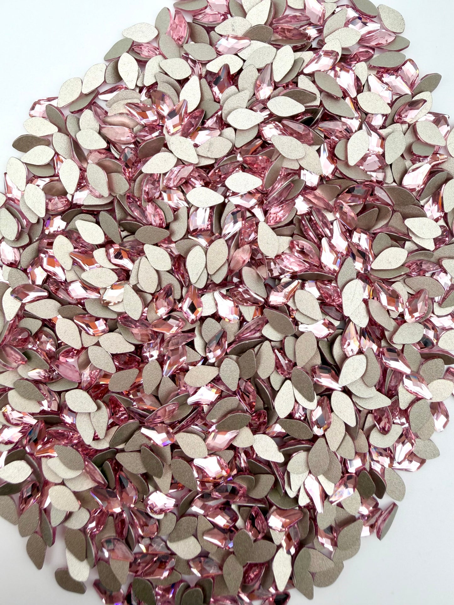 Luxe 4x8mm Leaf Shape Flat Back Crystal Glass Rhinestone
