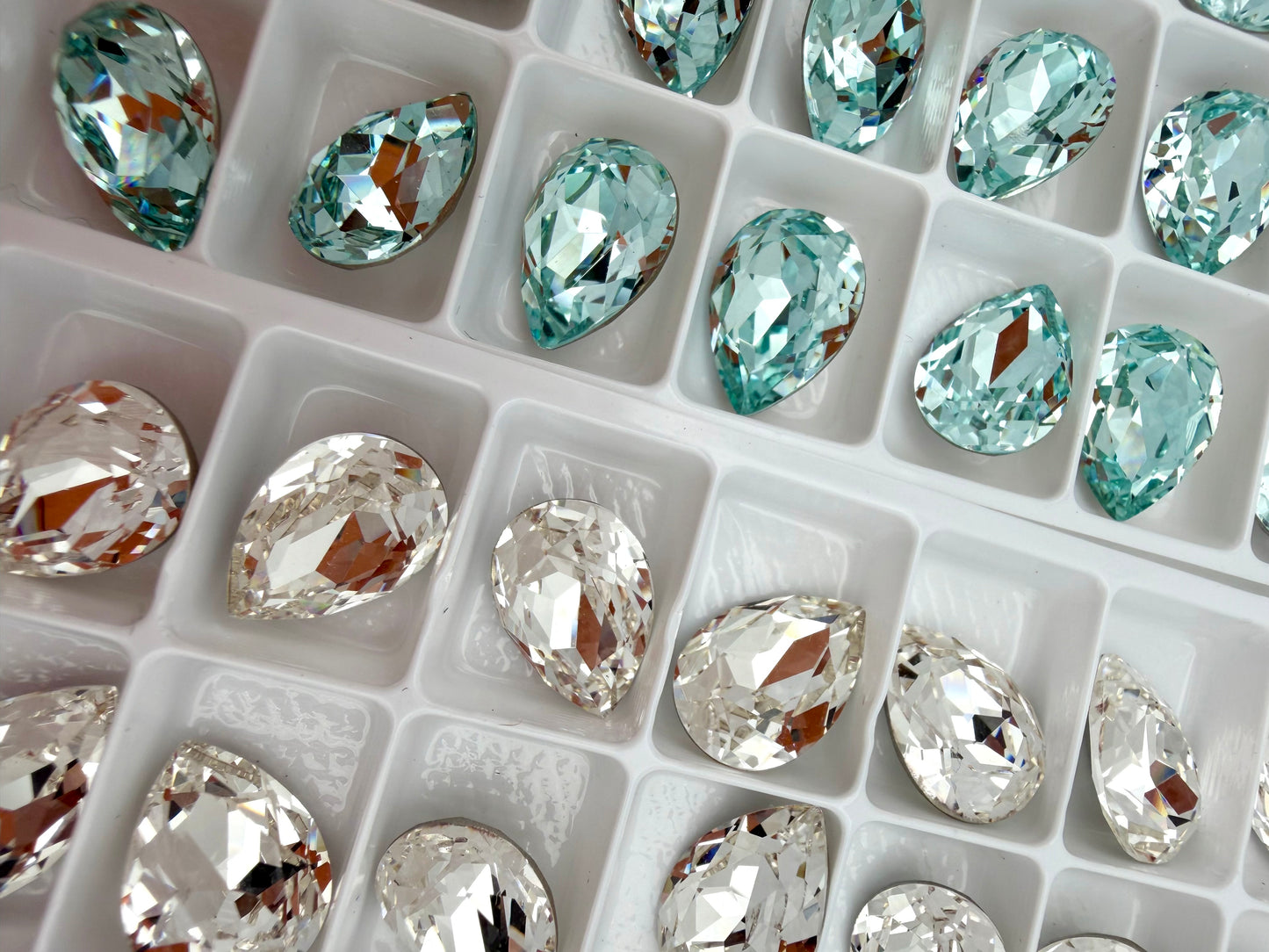 Luxe 10*14mm Large Tear Drop Foiled Pointed Back Rhinestones for Nails Arts and DIY