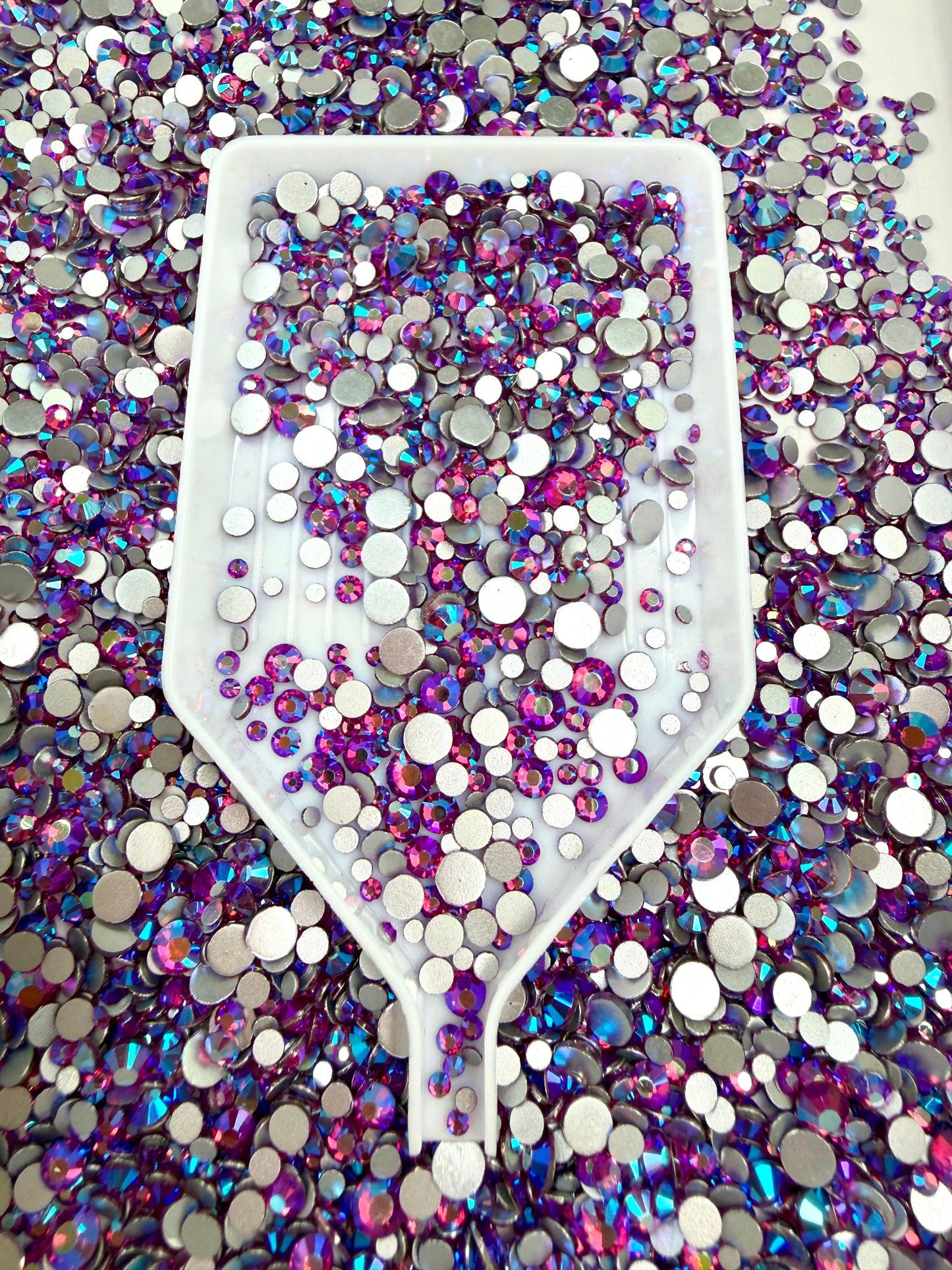 Color No.26-No.50 Mixed Sizes (From SS6 to SS20) Flat Back Round Glass Rhinestones