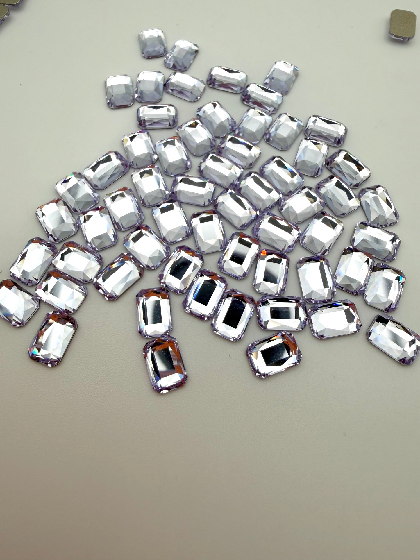 Luxe 5.5x8mm Rounded Rectangle Shape Flat Back Crystal Glass Rhinestone