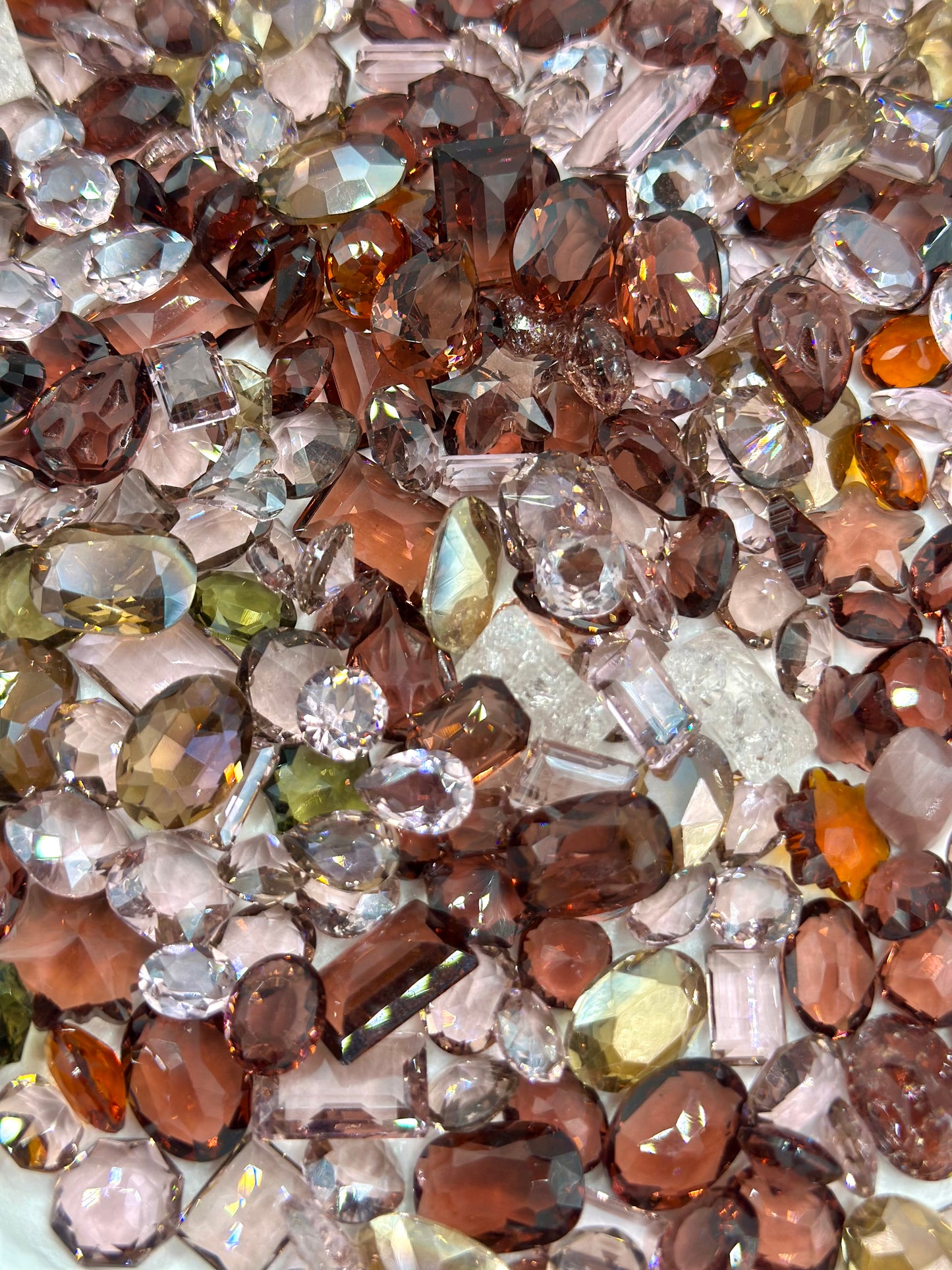 Caramel Dust Mixed Pointed Back Crystal Glass Rhinestones for Nails Arts and DIY