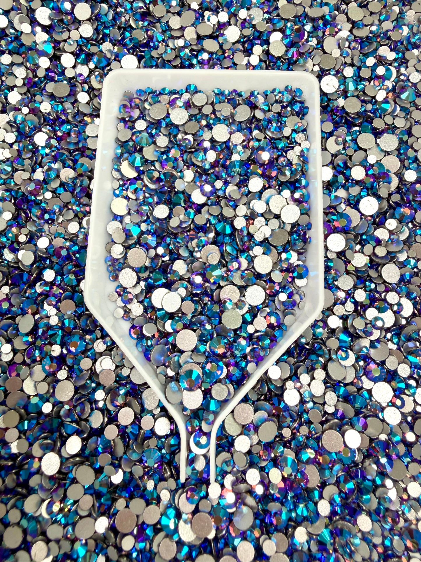 Color No.51-No.80 Mixed Sizes (From SS6 to SS20) Flat Back Round Glass Rhinestones