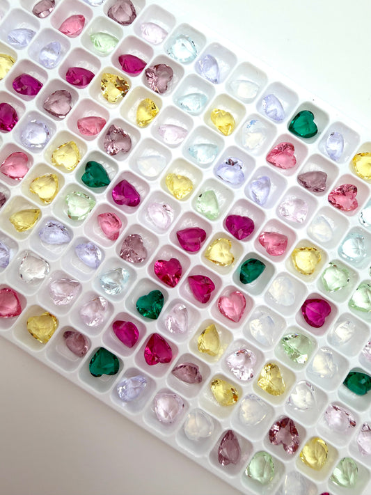 Luxe 6mm Heart Shape Clear Pointed Back Rhinestones for Nails Arts and DIY