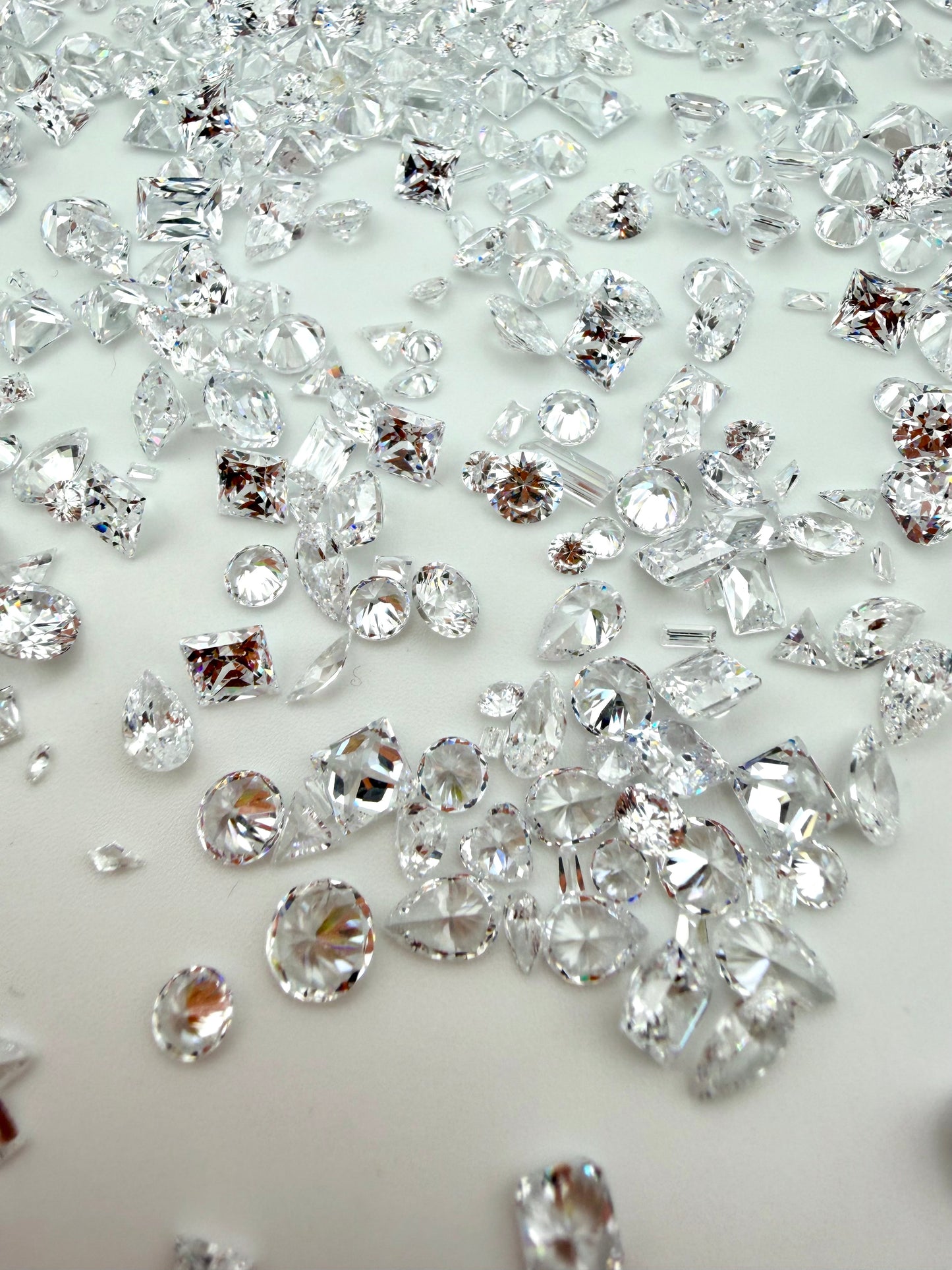 Small/Medium Size Cubic Zirconia Clear Pointed-Back Rhinestones Mix for Nail Art & DIY