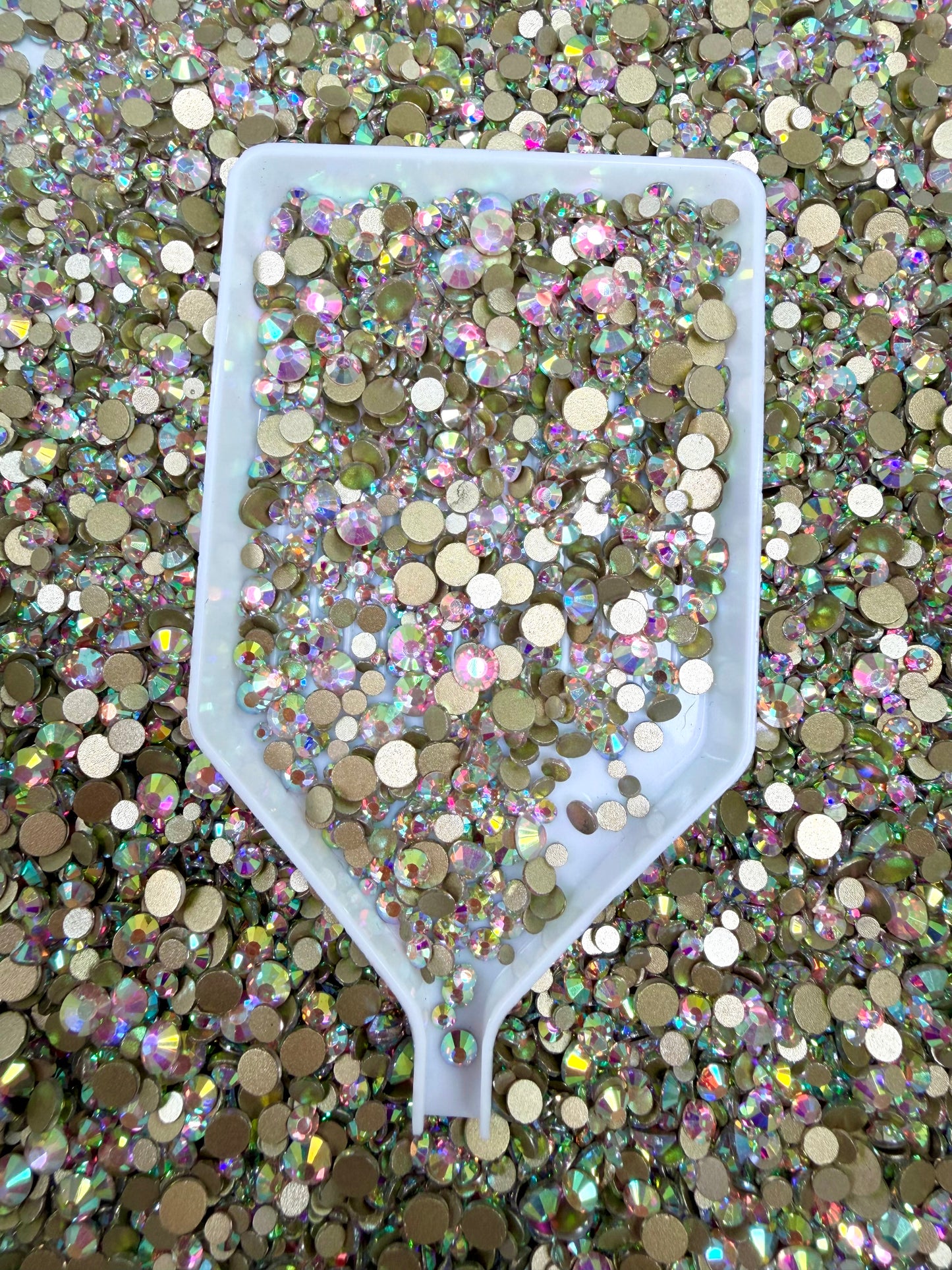 Color No.1-No.25 Mixed Sizes (From SS6 to SS20) Flat Back Round Glass Rhinestones