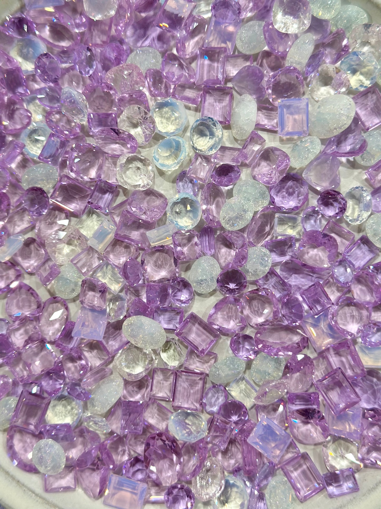 Lilac Frost Mixed Pointed Back Crystal Glass Rhinestones for Nails Arts and DIY