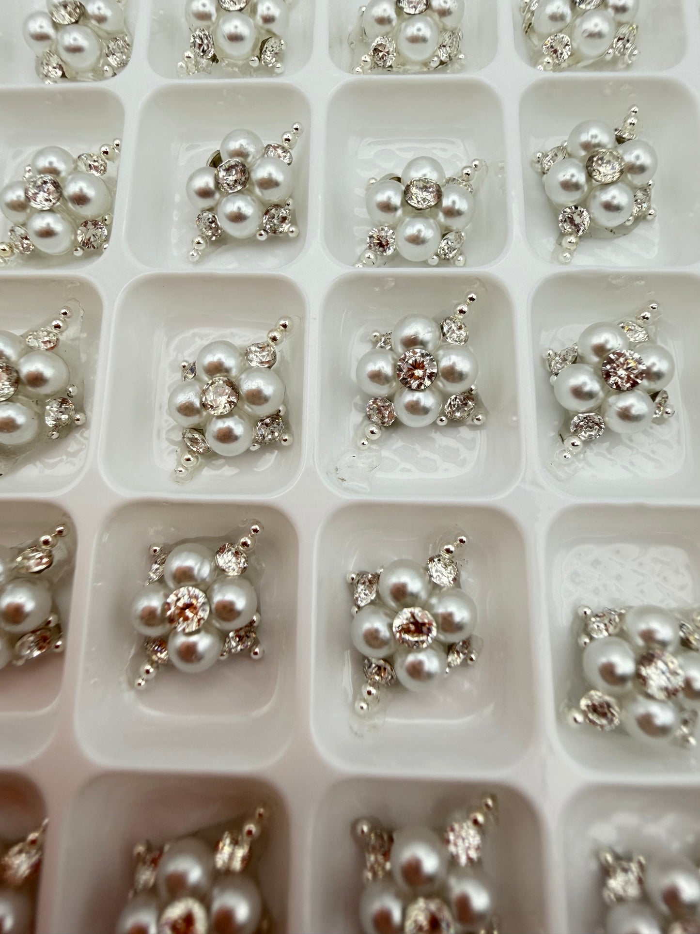 Premade Crystal Glass Clusters for Nail Art