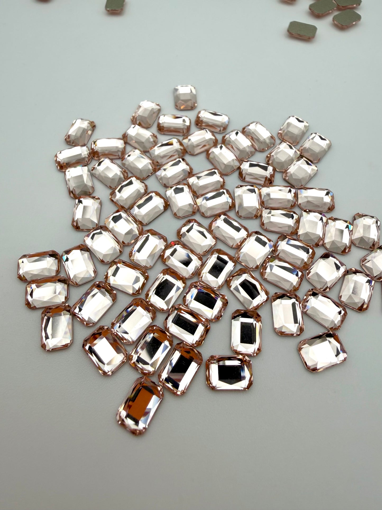 Luxe 5.5x8mm Rounded Rectangle Shape Flat Back Crystal Glass Rhinestone