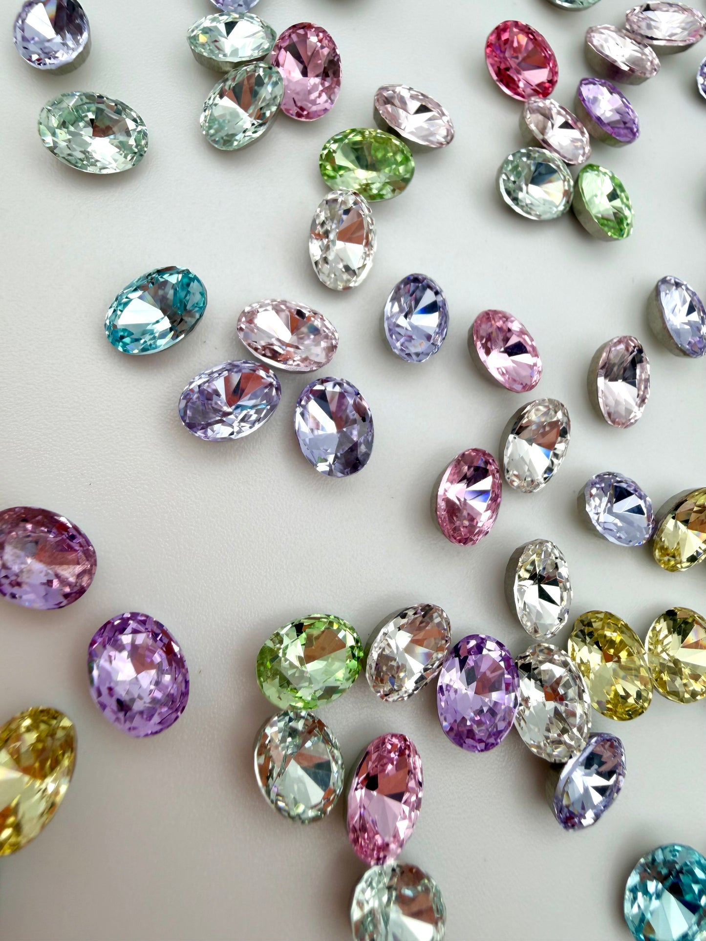 Luxe 6x8mm Small Oval Shape Foiled Pointed Back Rhinestones for Nails Arts and DIY