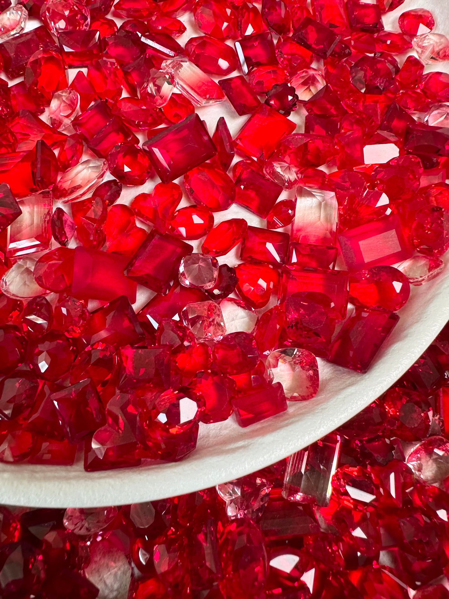 Red Mixed Pointed Back Crystal Glass Rhinestones For Nails Art and DIY